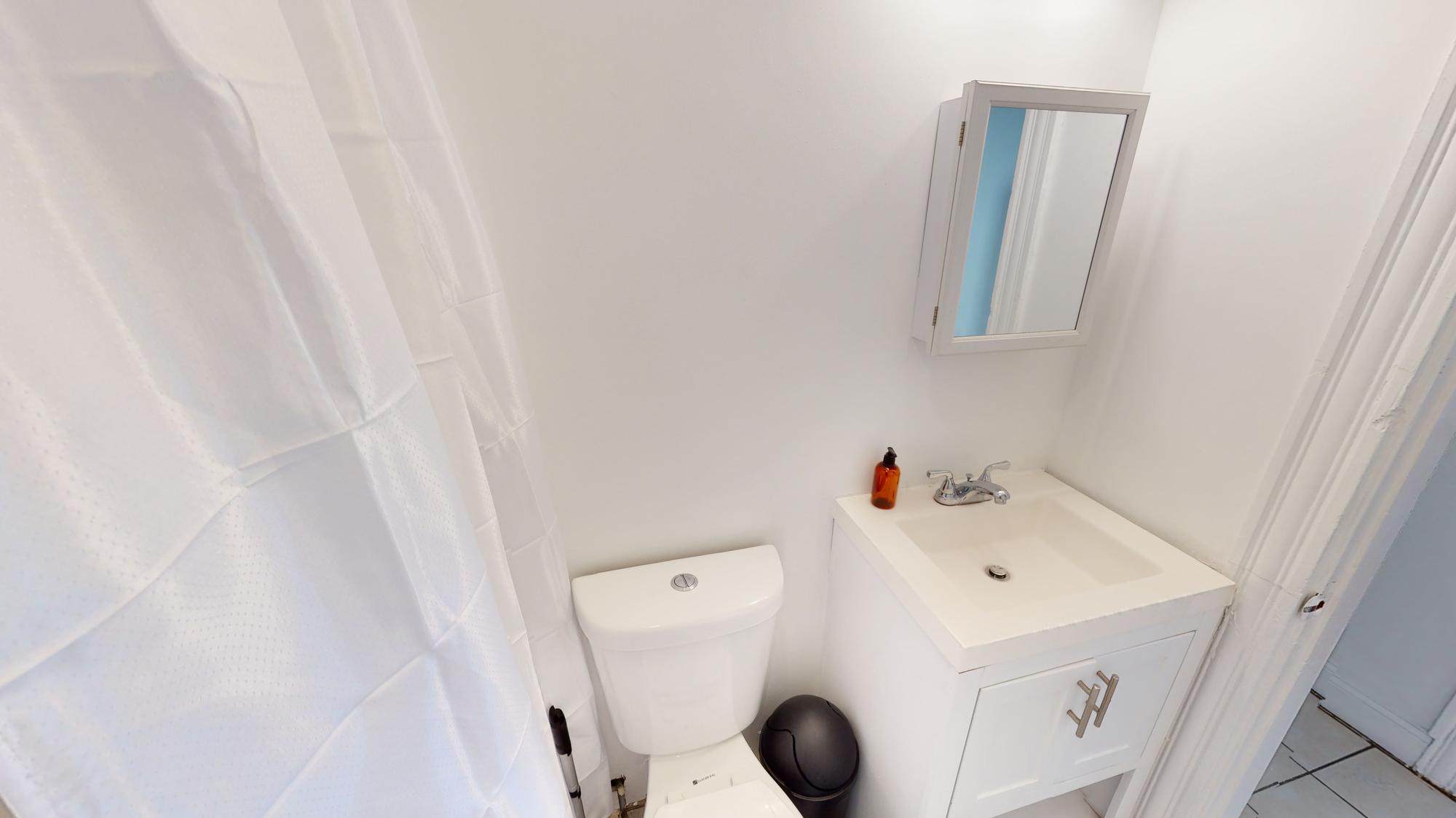 61 Glenwood Rd, Winter Hill