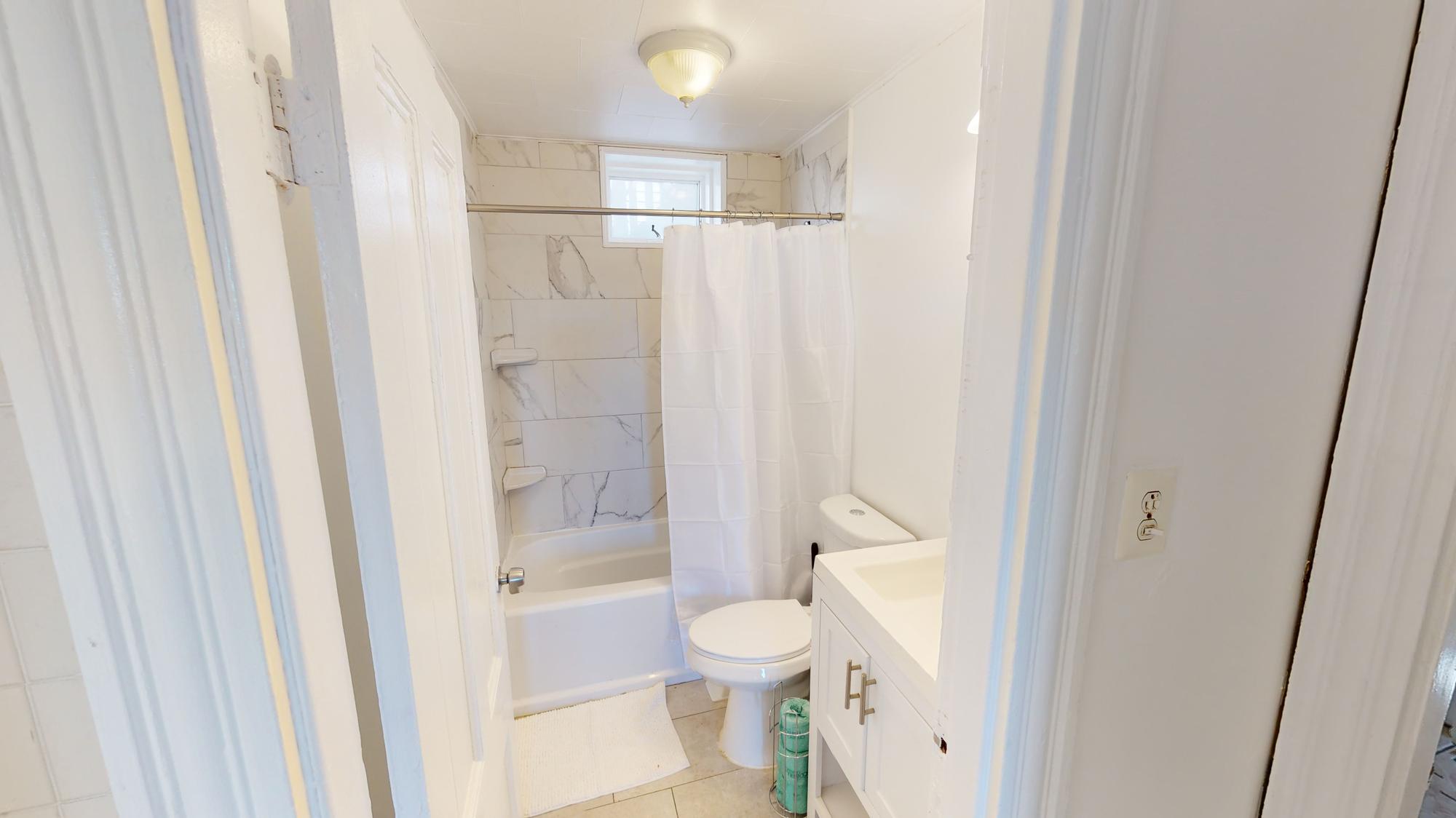 61 Glenwood Rd, Winter Hill