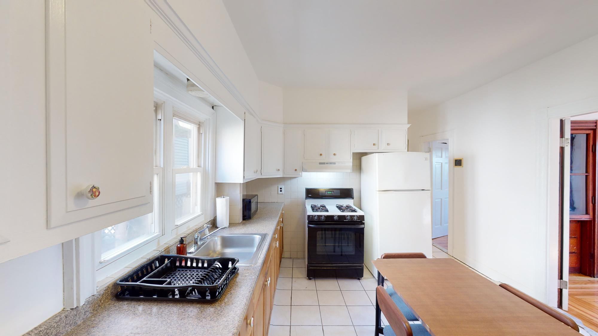 61 Glenwood Rd, Winter Hill