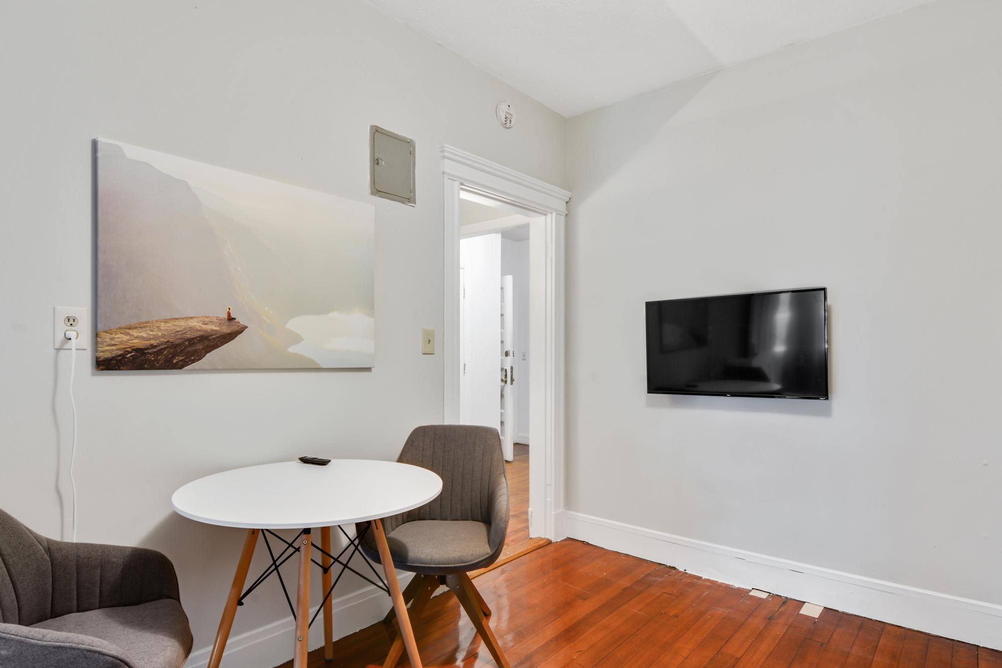 1905 Beacon St, Chestnut Hill