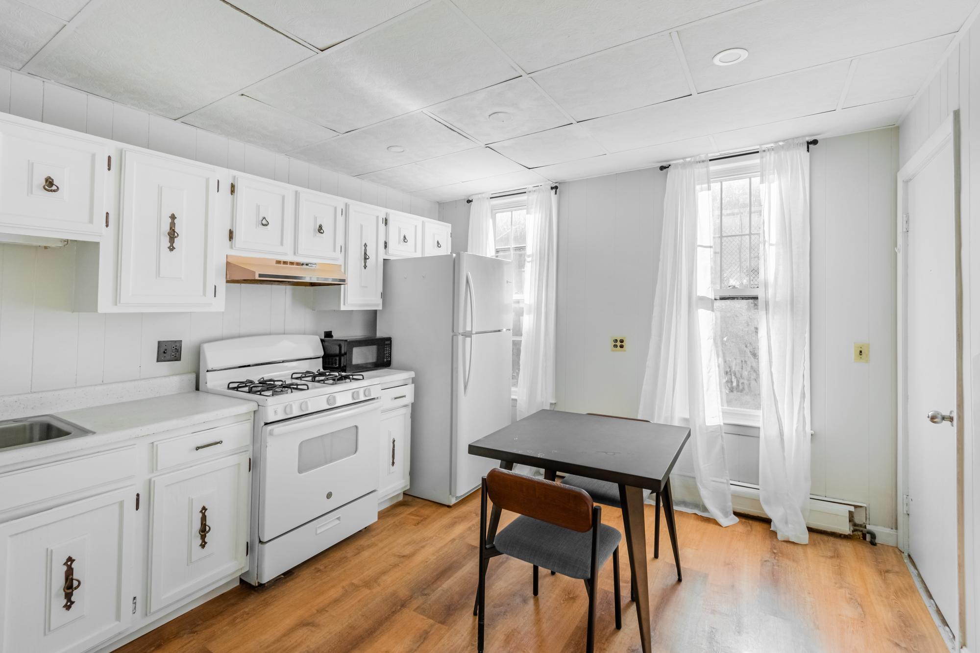 31 Falcon St, East Boston