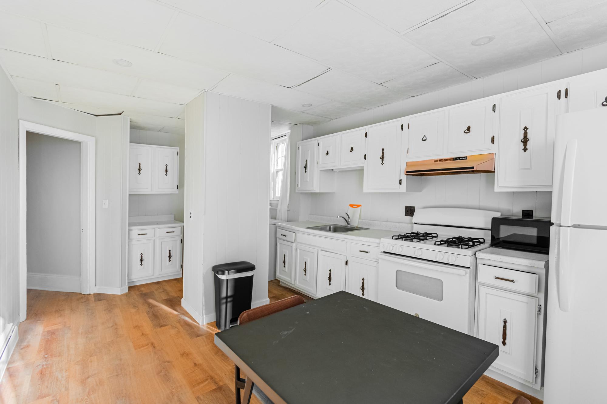 31 Falcon St, East Boston