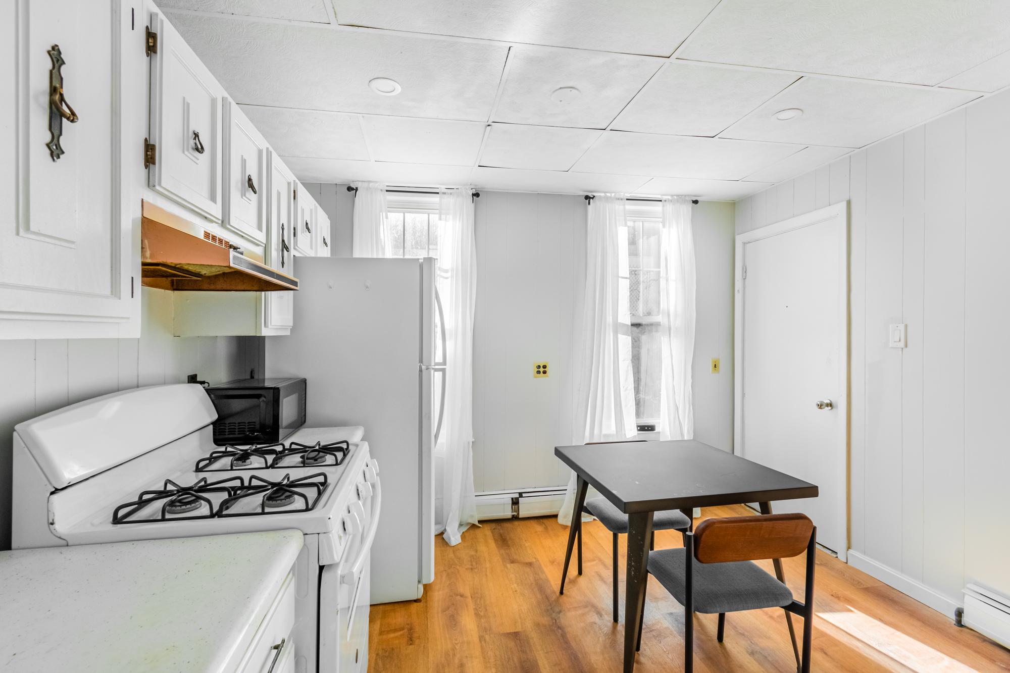 31 Falcon St, East Boston