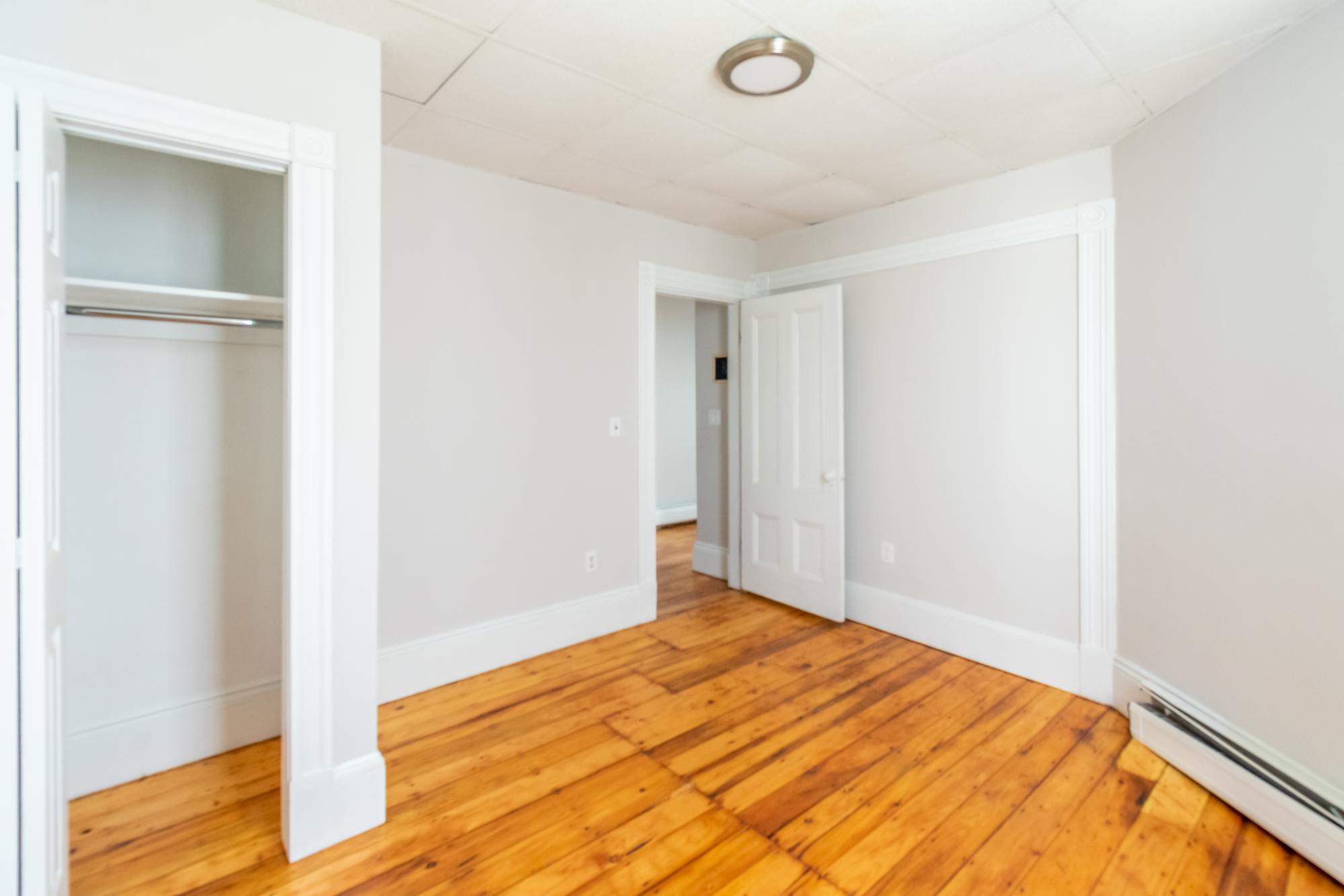 31 Falcon St, East Boston