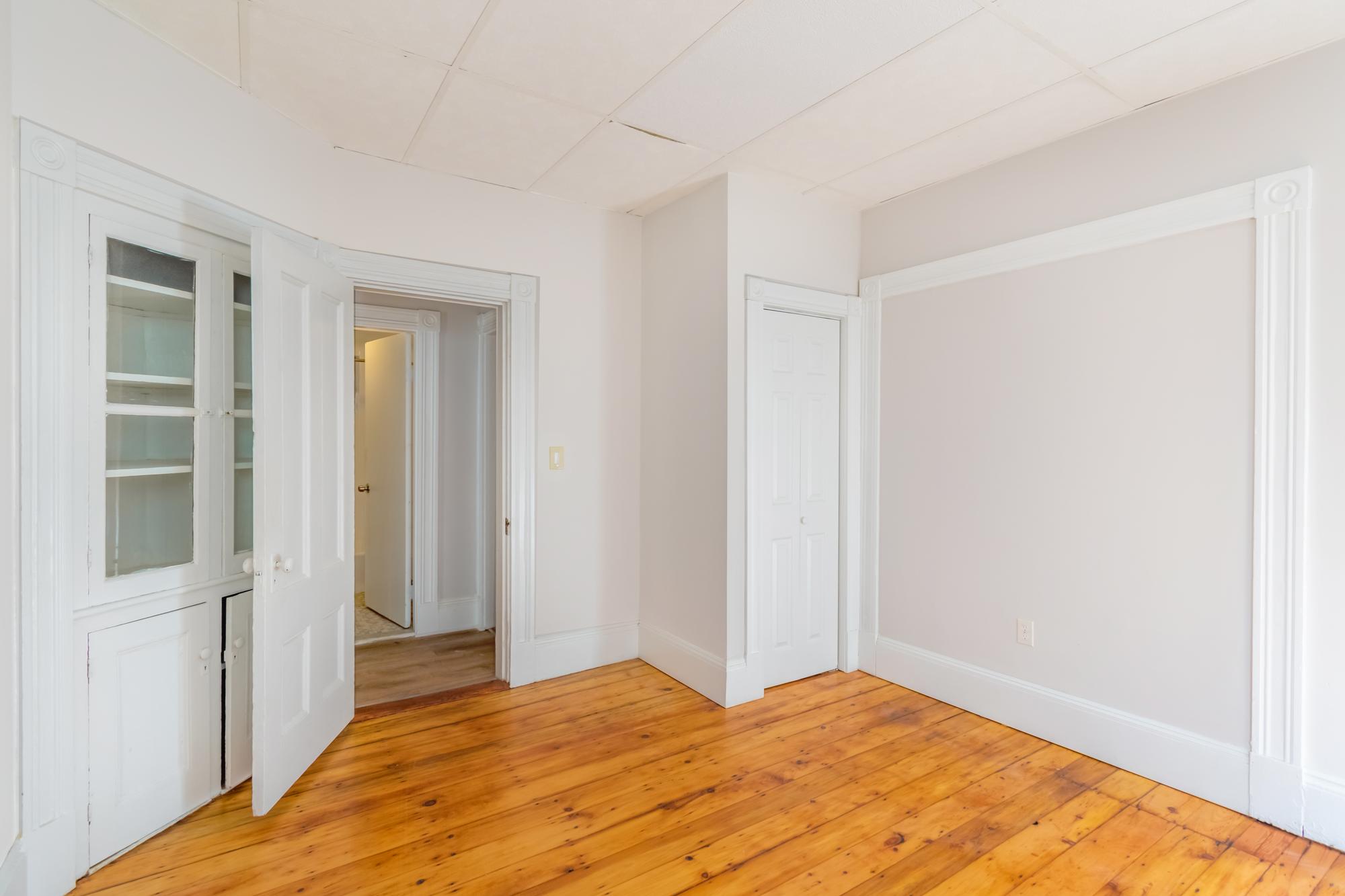 31 Falcon St, East Boston