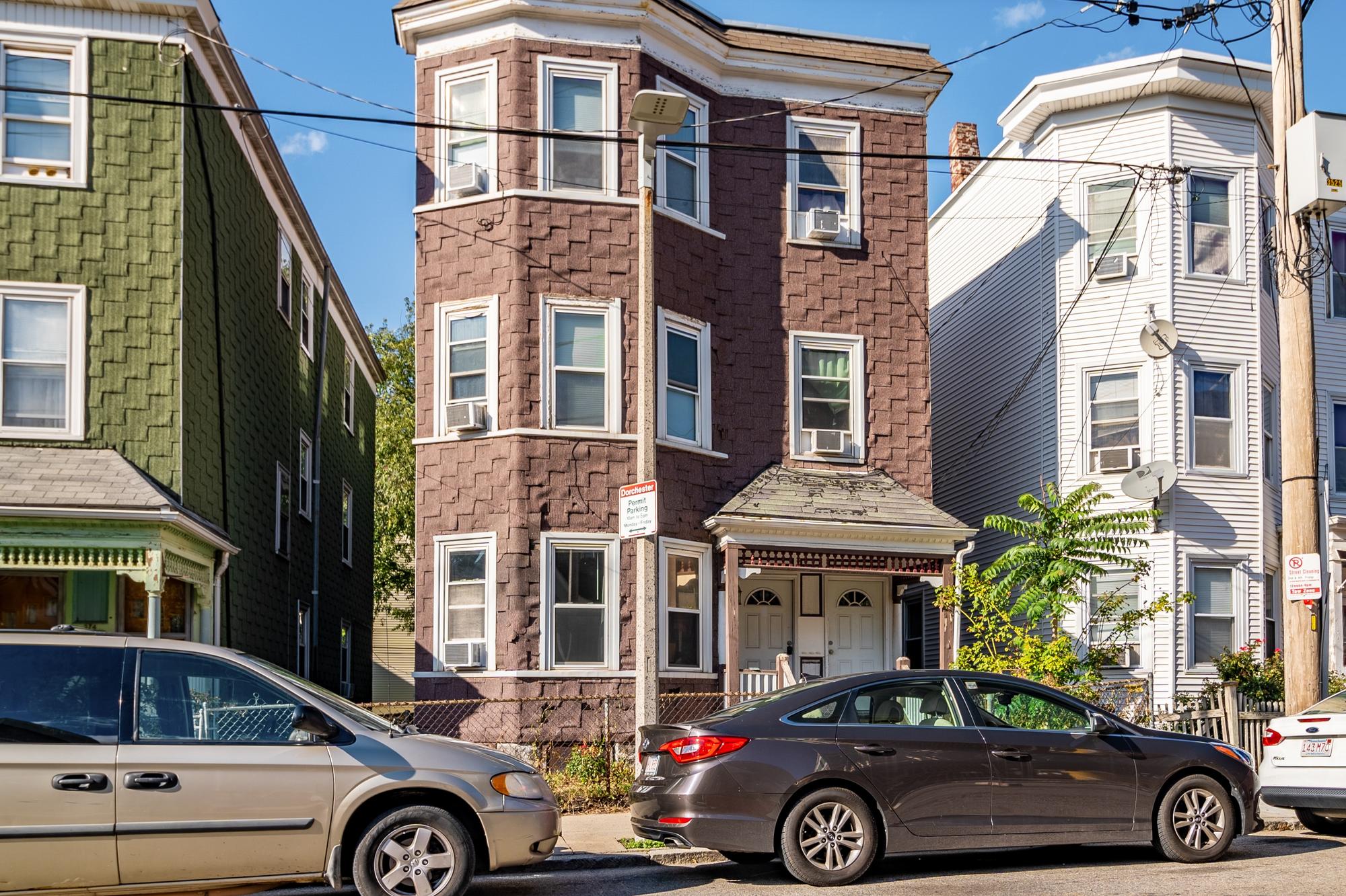 276 Cottage St, South Boston