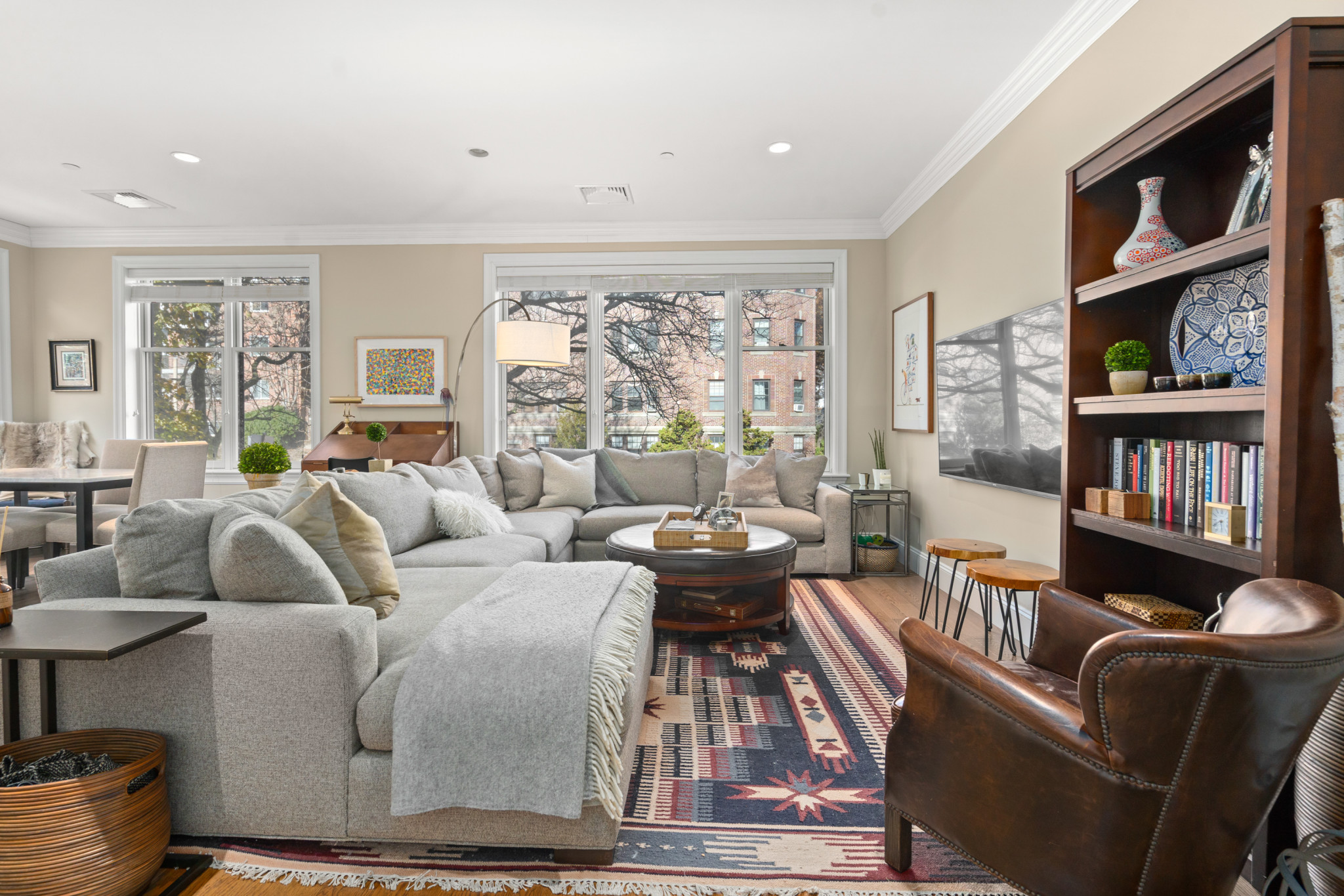 20 Englewood Ave, Brookline