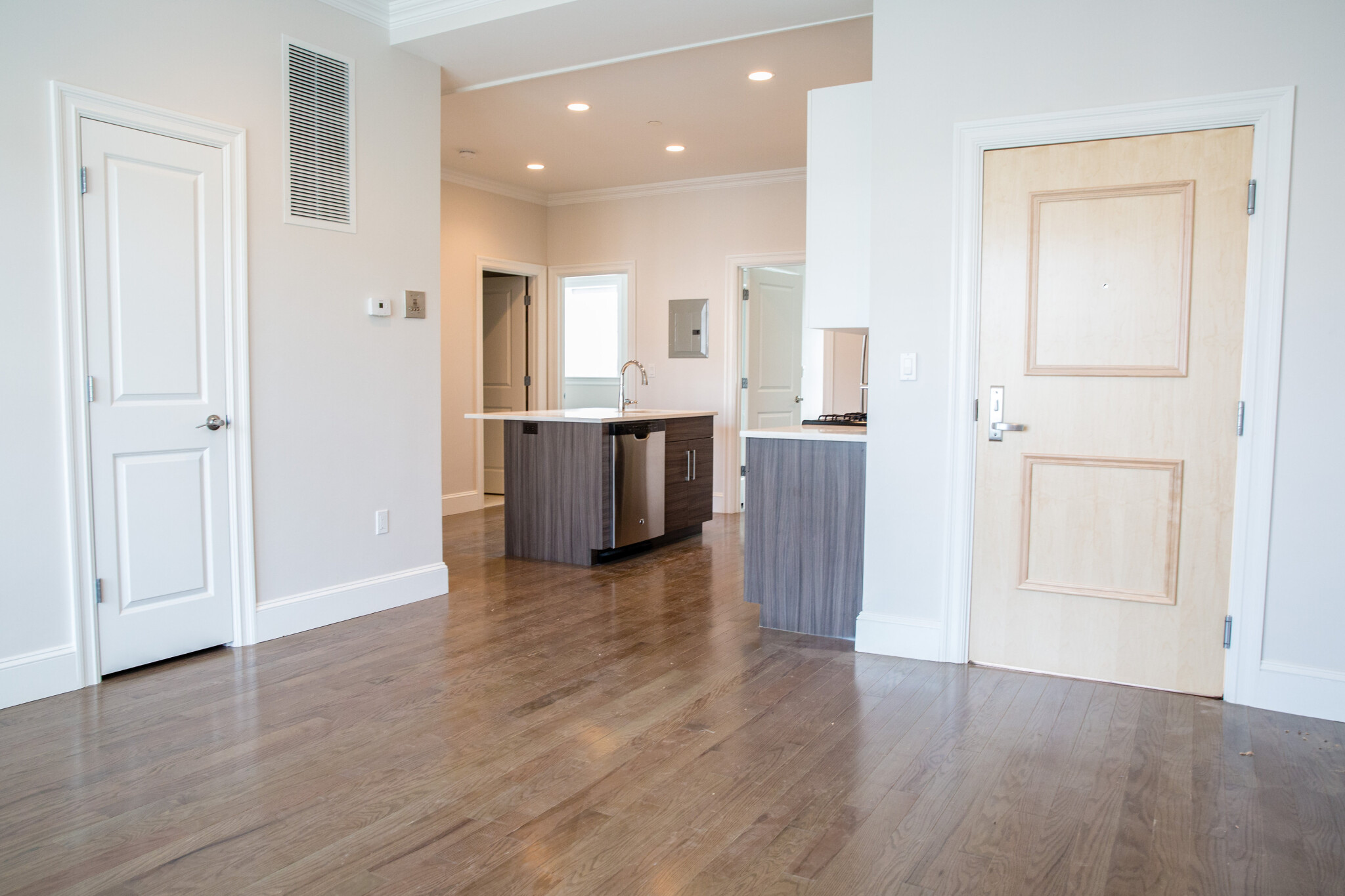 8 Harvard Ter, Allston