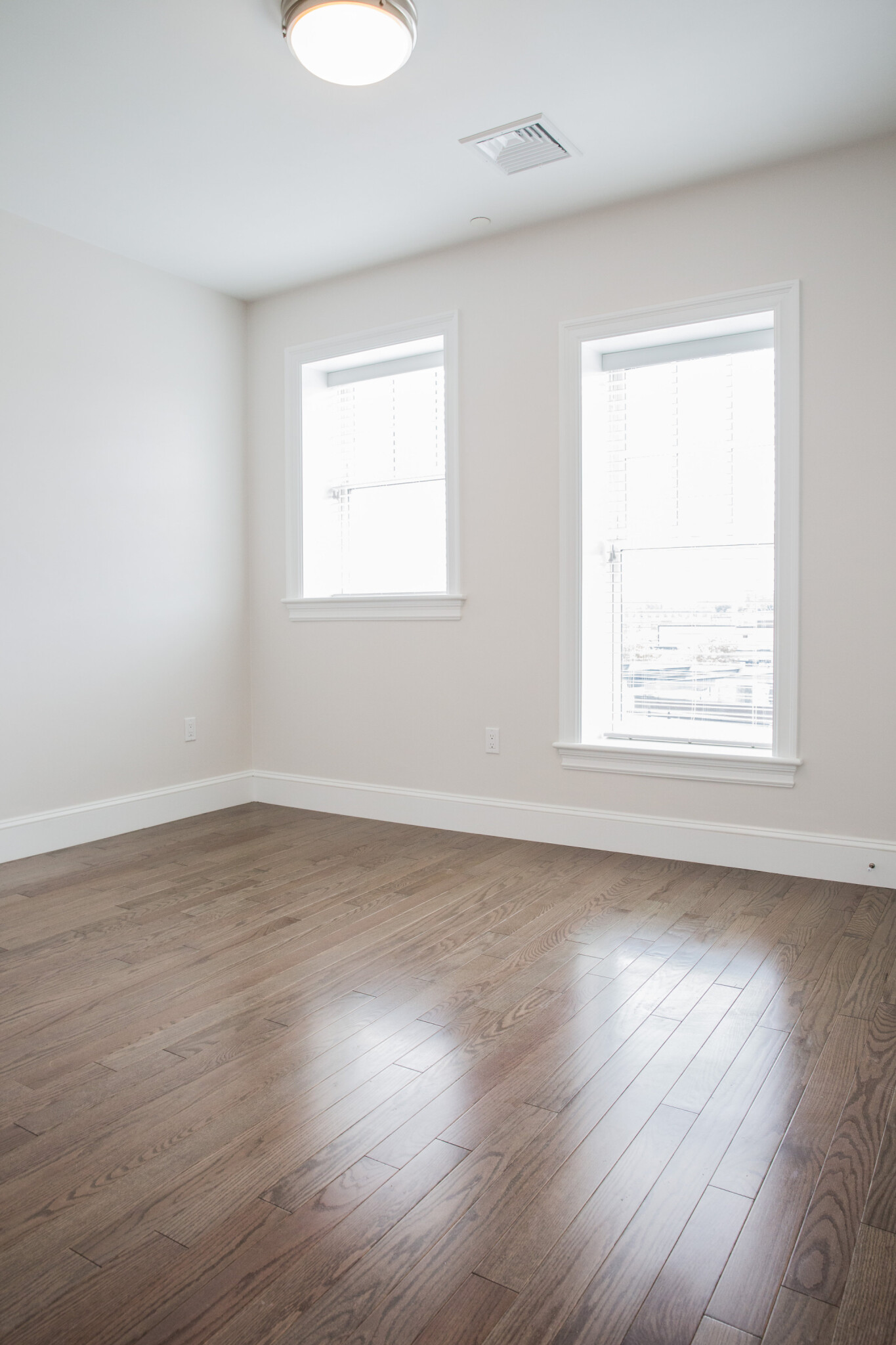 8 Harvard Ter, Allston