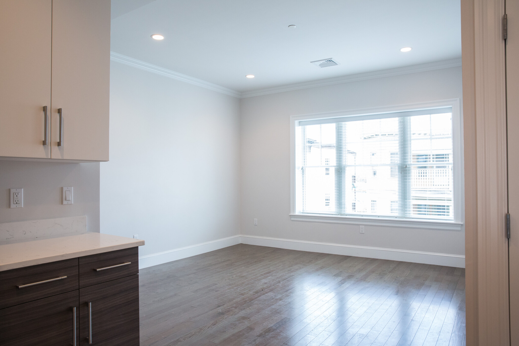 8 Harvard Ter, Allston