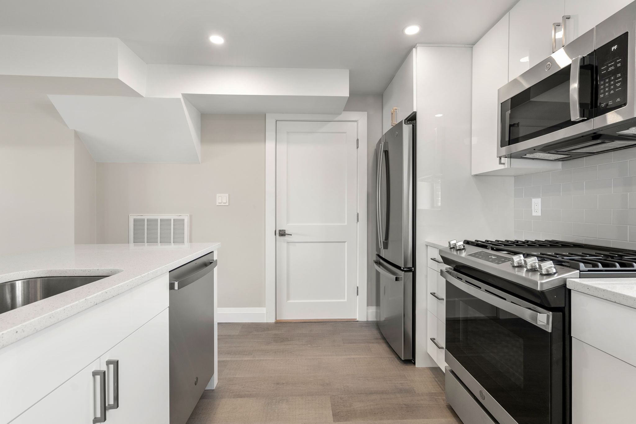 329 Summit, Brighton