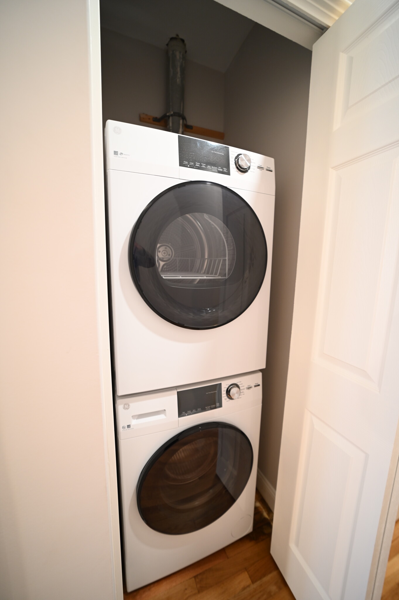 19 Roberts St, Brookline Village