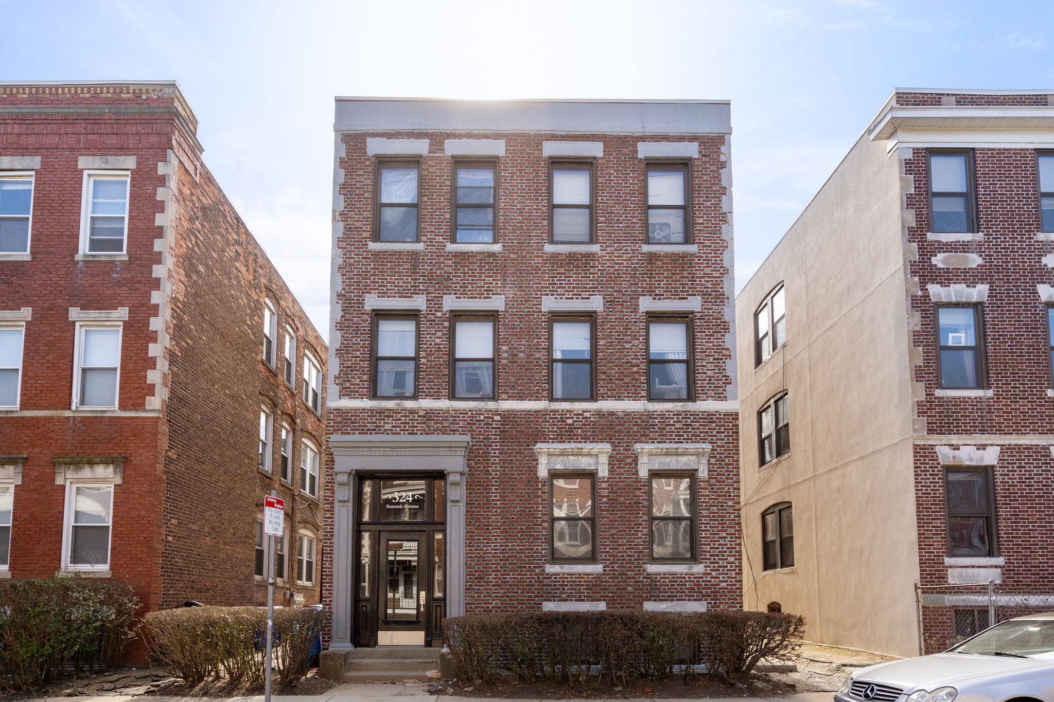 324 Summit Ave, Brighton