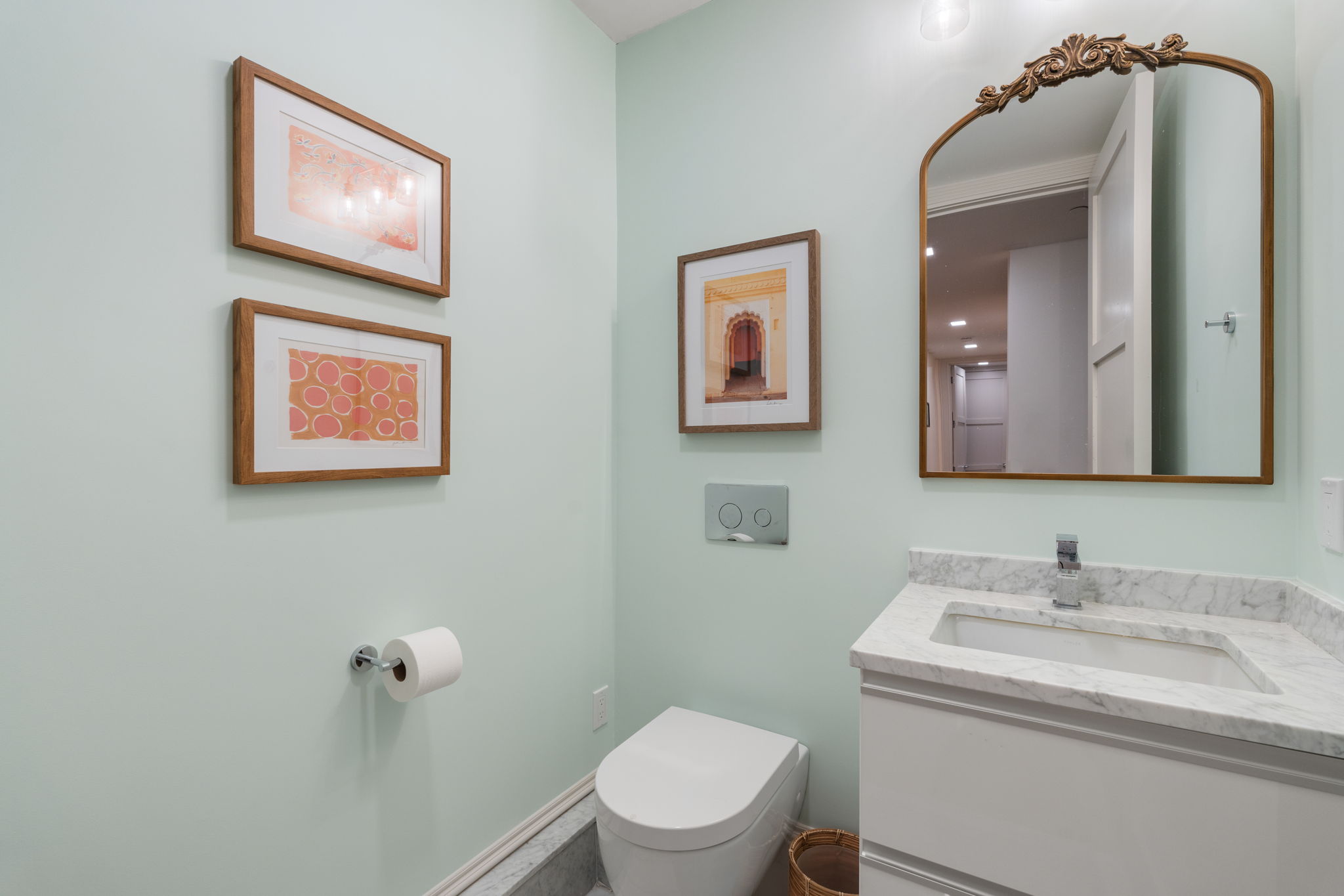 1762 Beacon St. — Beaconsfield