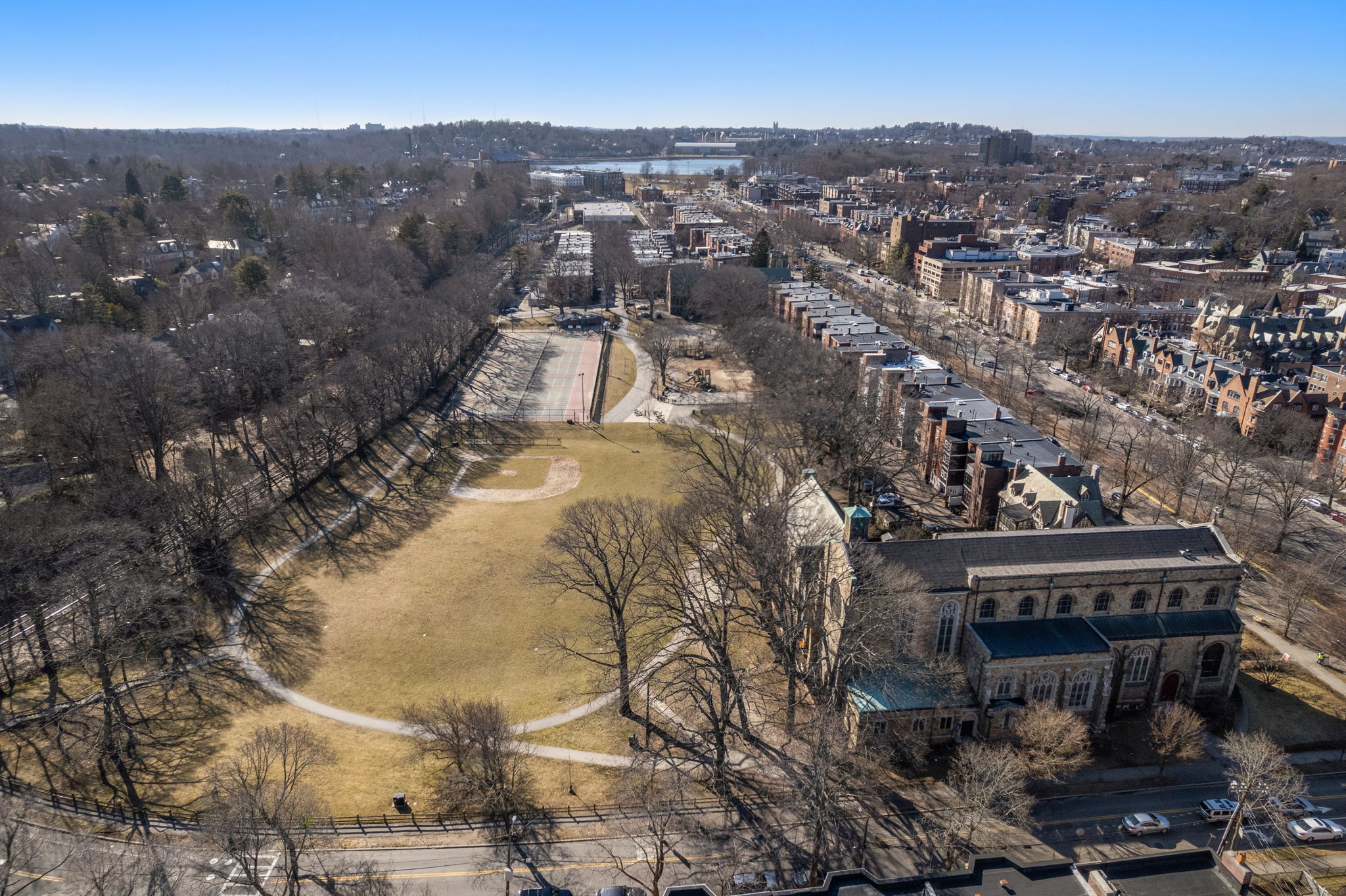 1762 Beacon St. — Beaconsfield