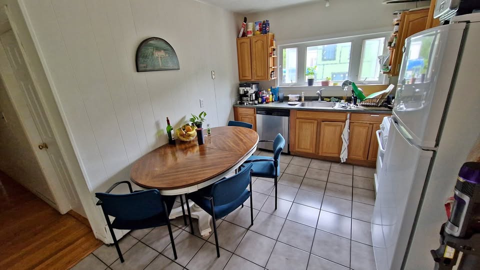 19 Hunting - 3,800USD / month