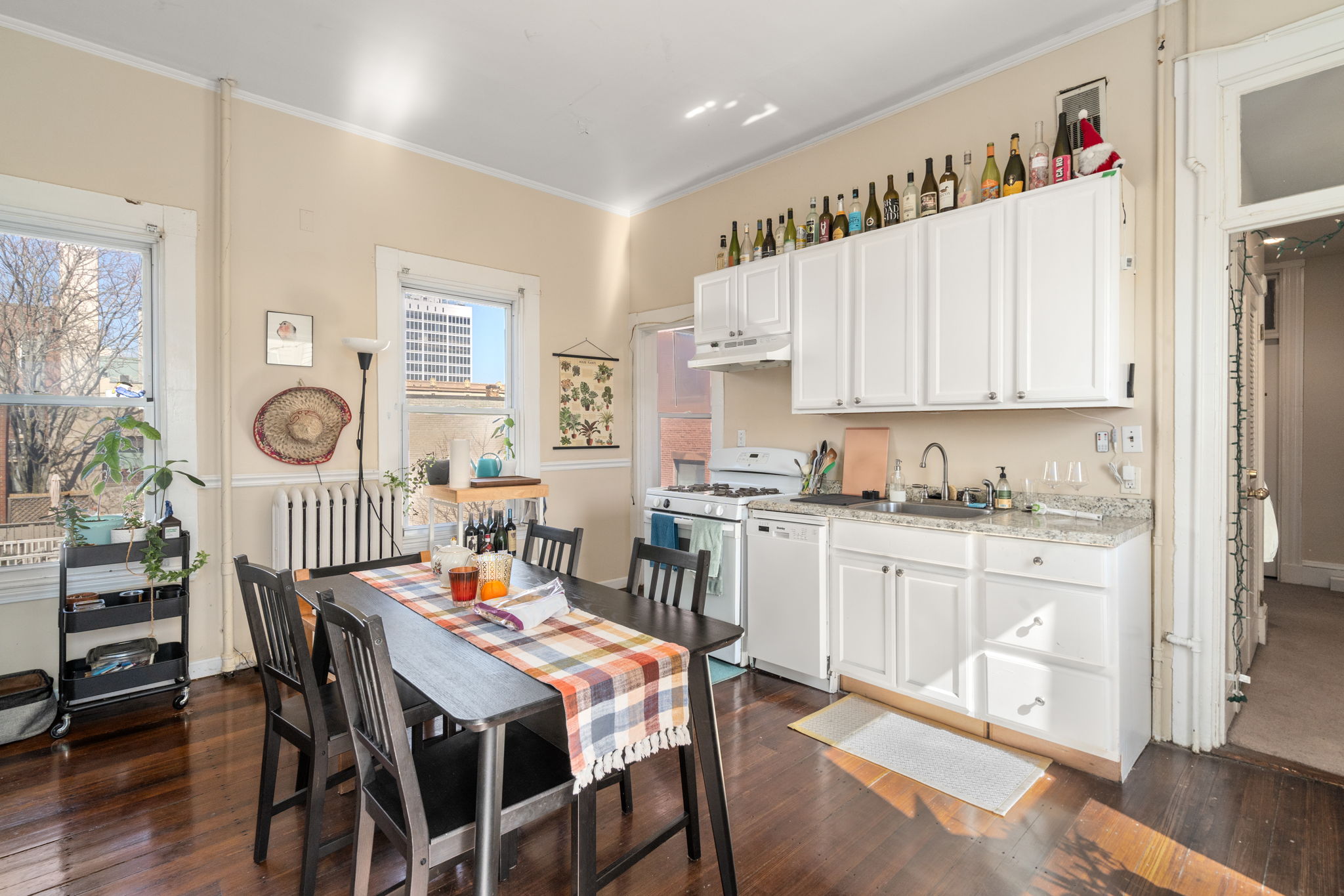 Photos of apartment on Green St.,Cambridge MA 02139