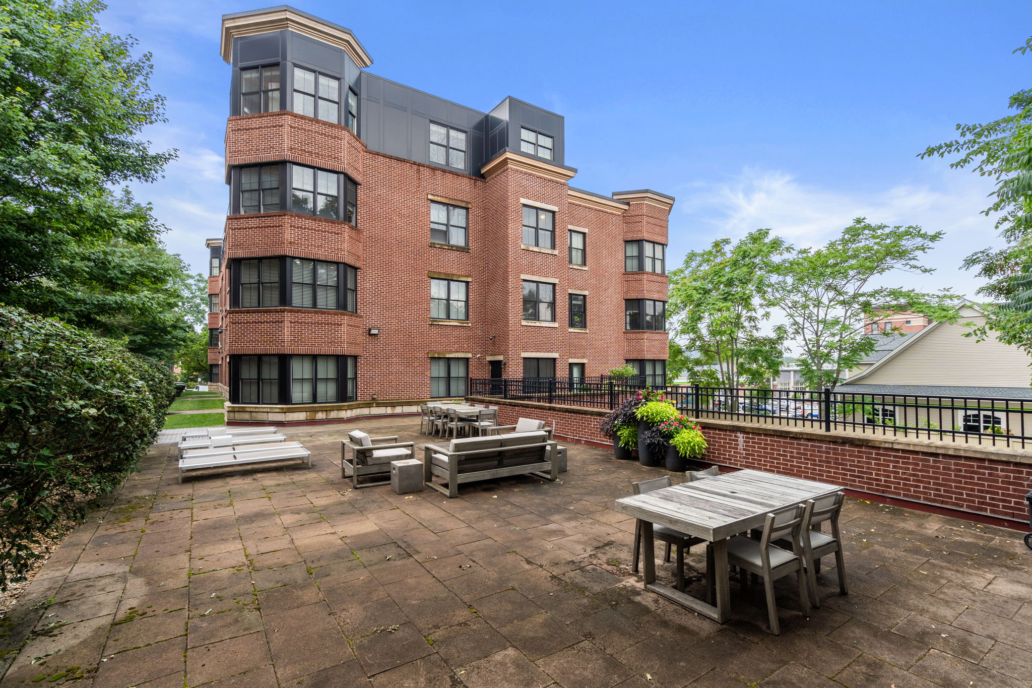 150 Chestnut Hill Ave. — Brighton