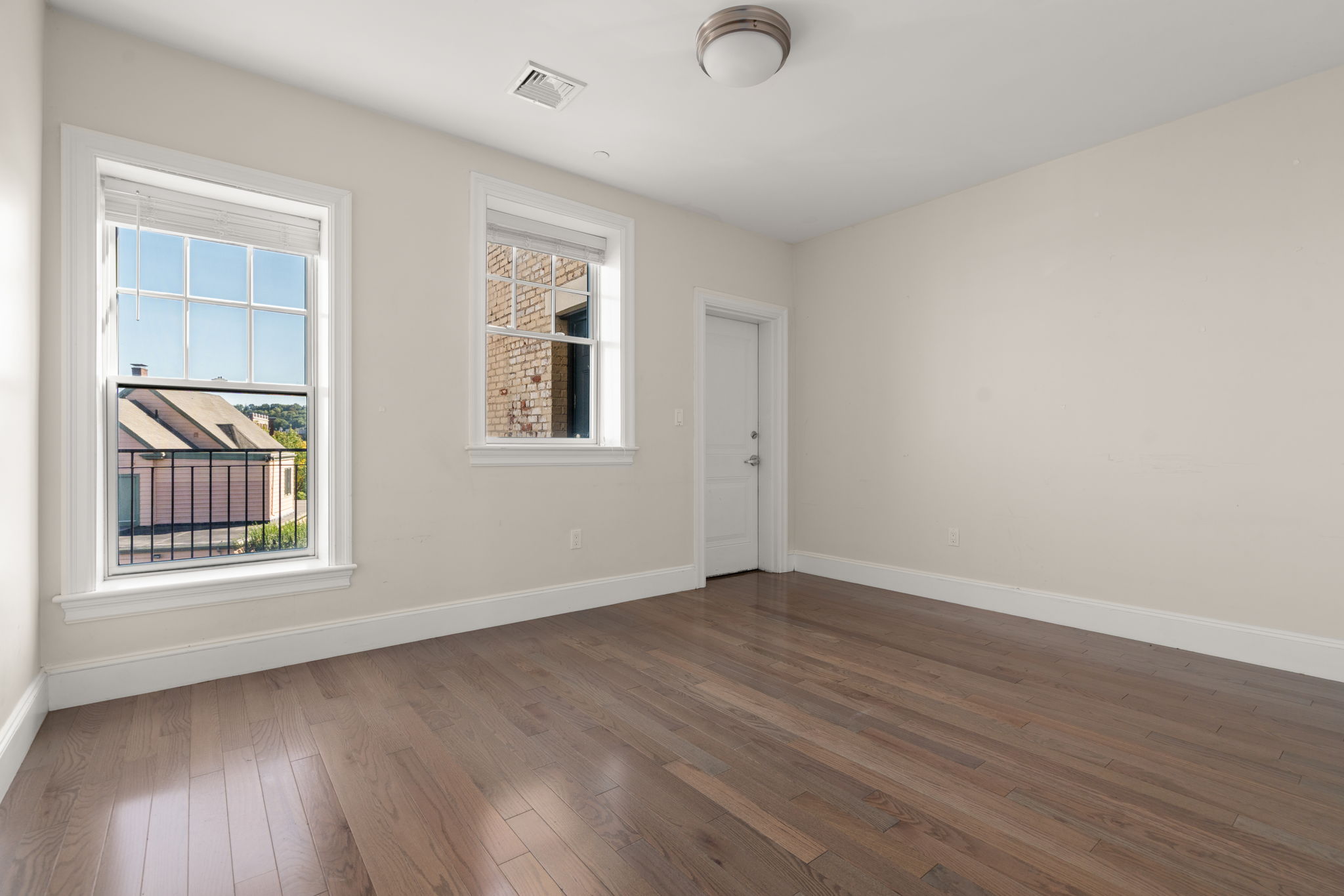 Photos of apartment on Harvard Ter.,Boston MA 02134