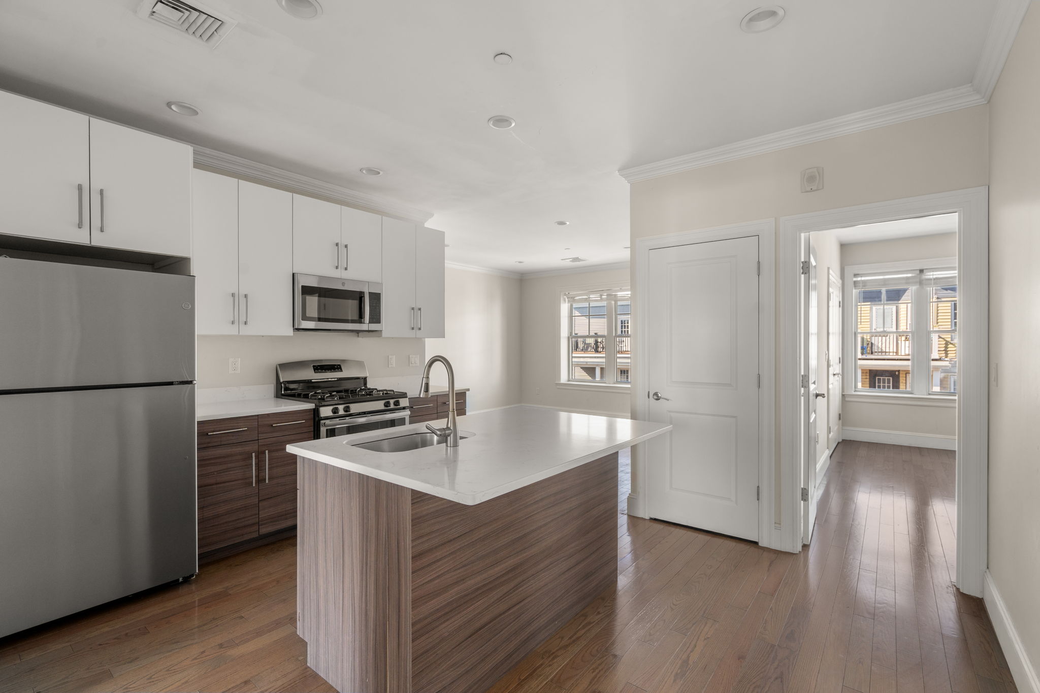 Photos of apartment on Harvard Ter.,Boston MA 02134