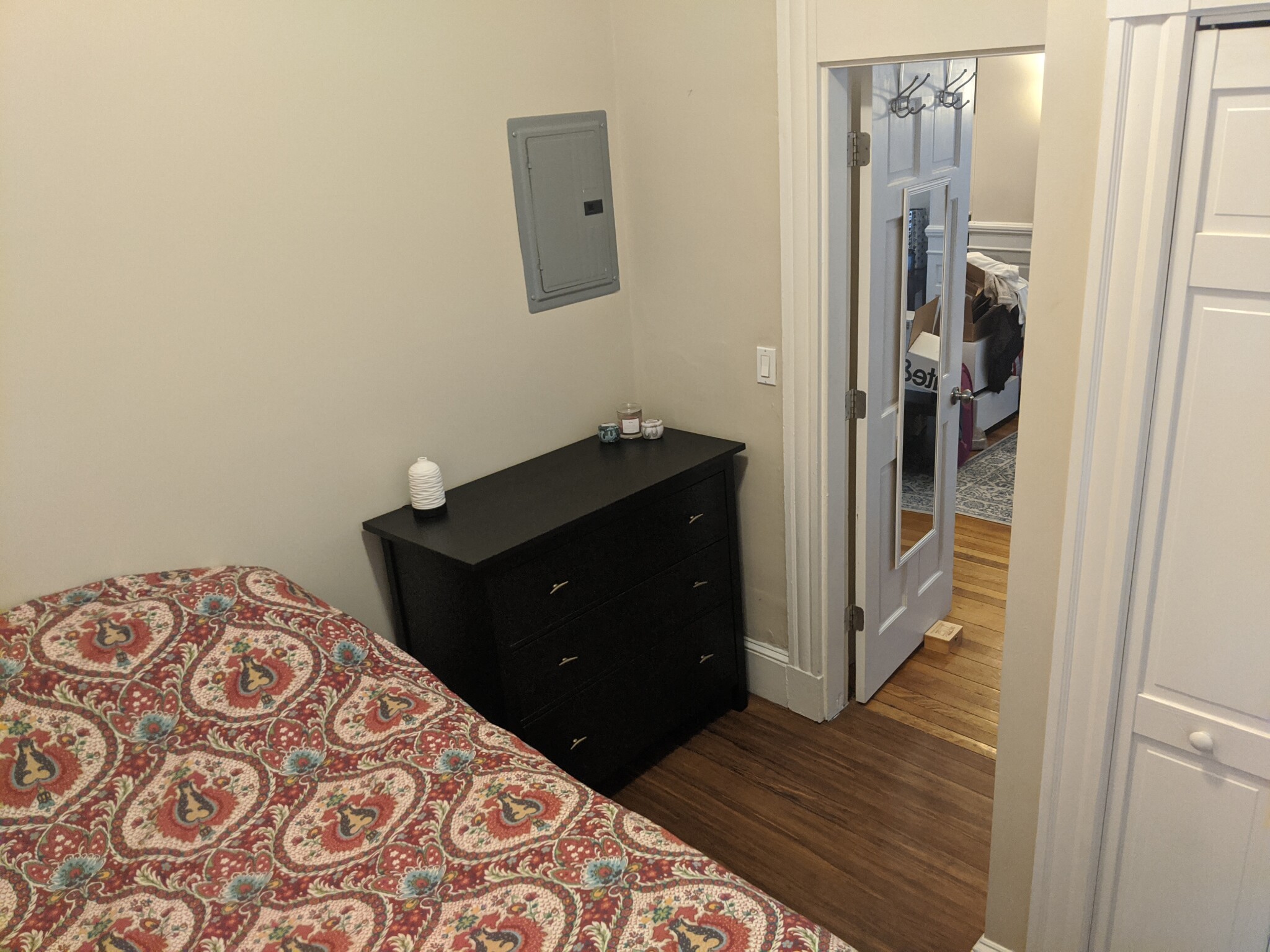 591 Beacon St, Fenway