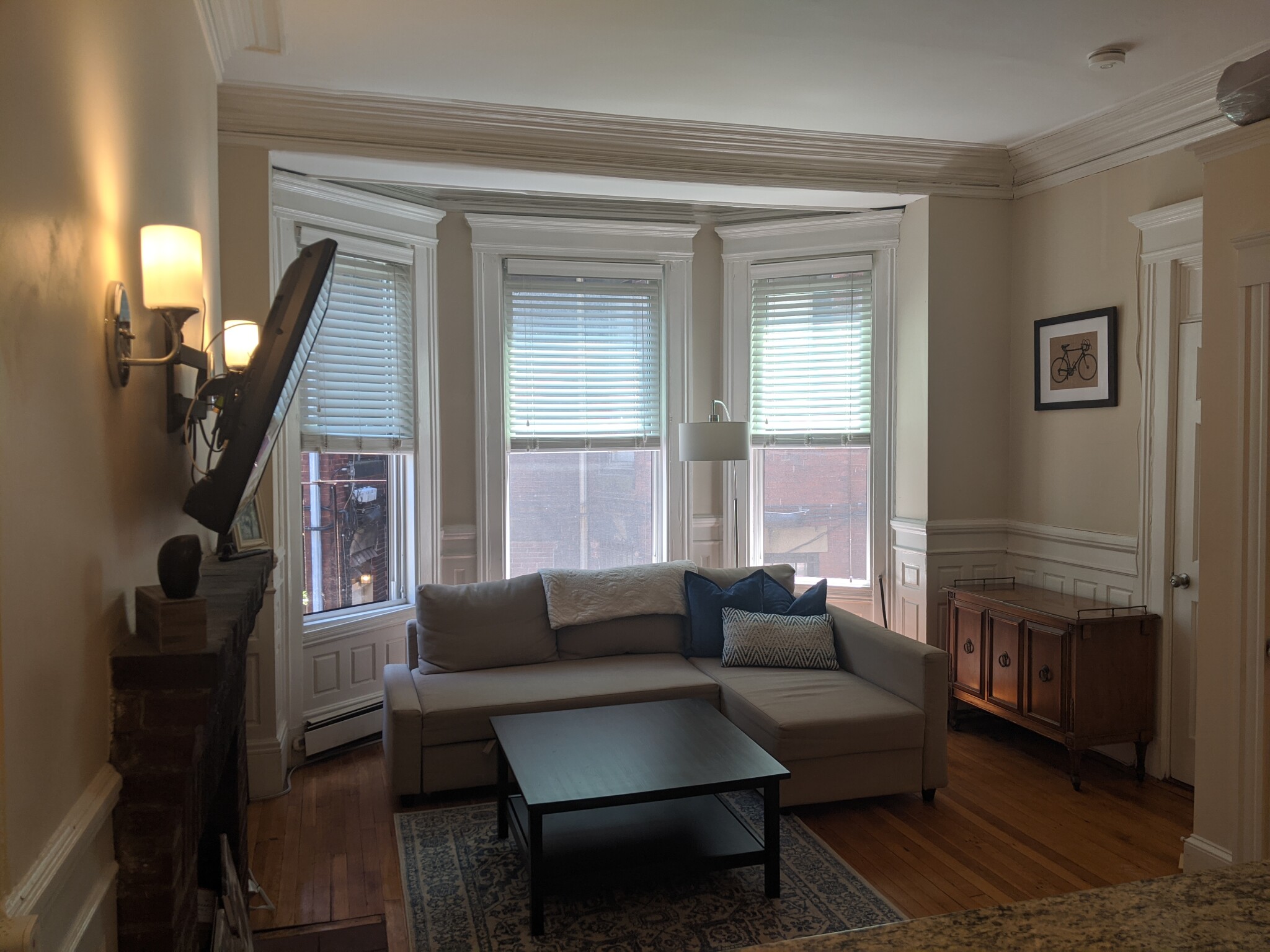 591 Beacon St, Fenway