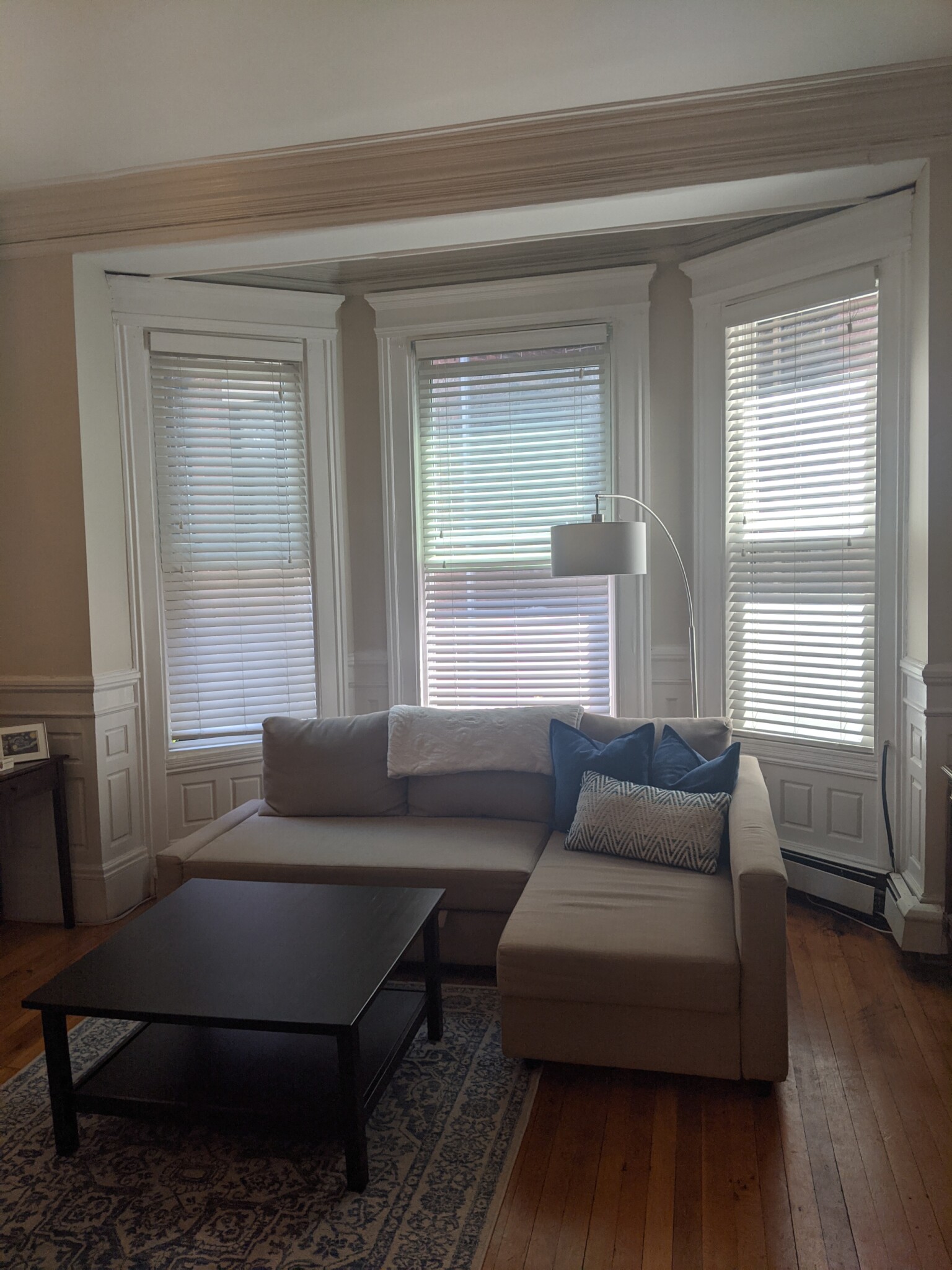 591 Beacon St, Fenway