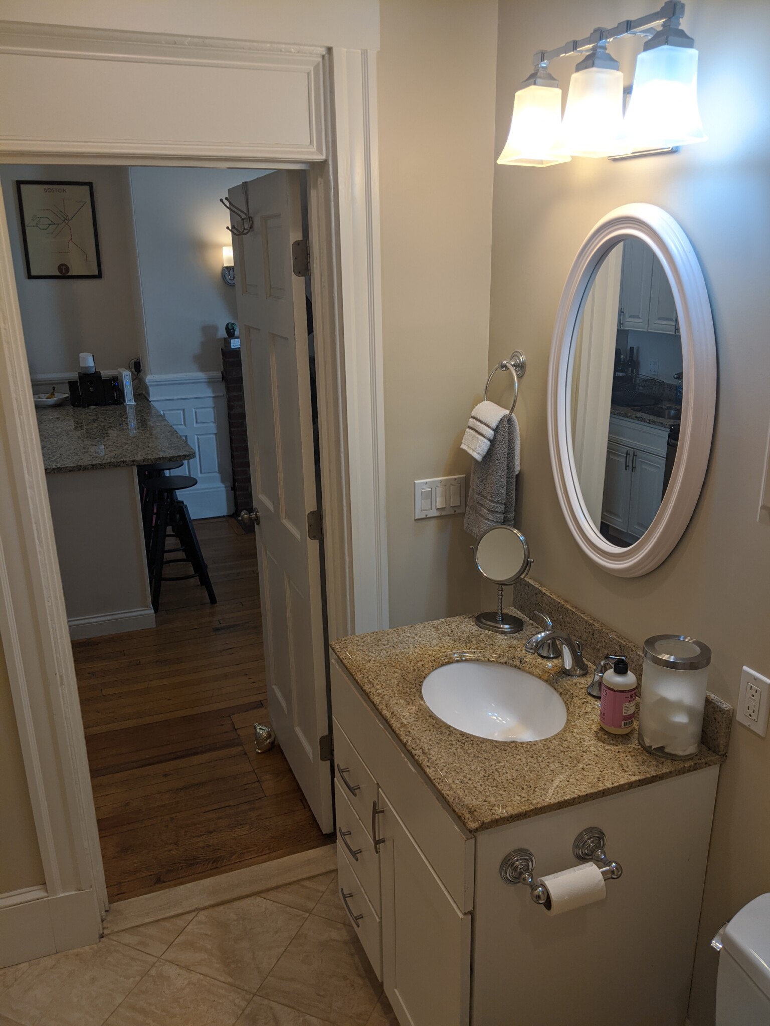 591 Beacon St, Fenway