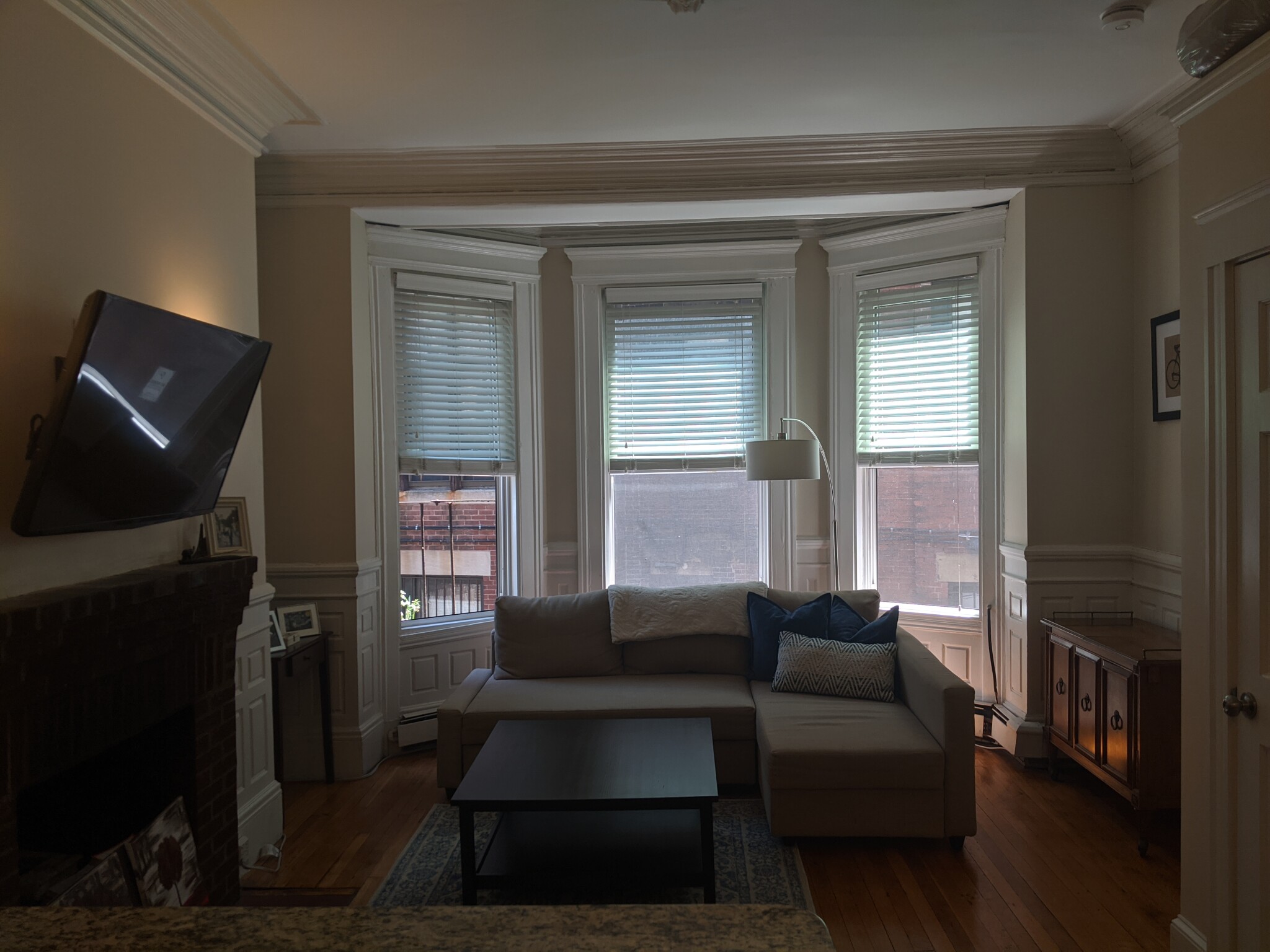 591 Beacon St, Fenway