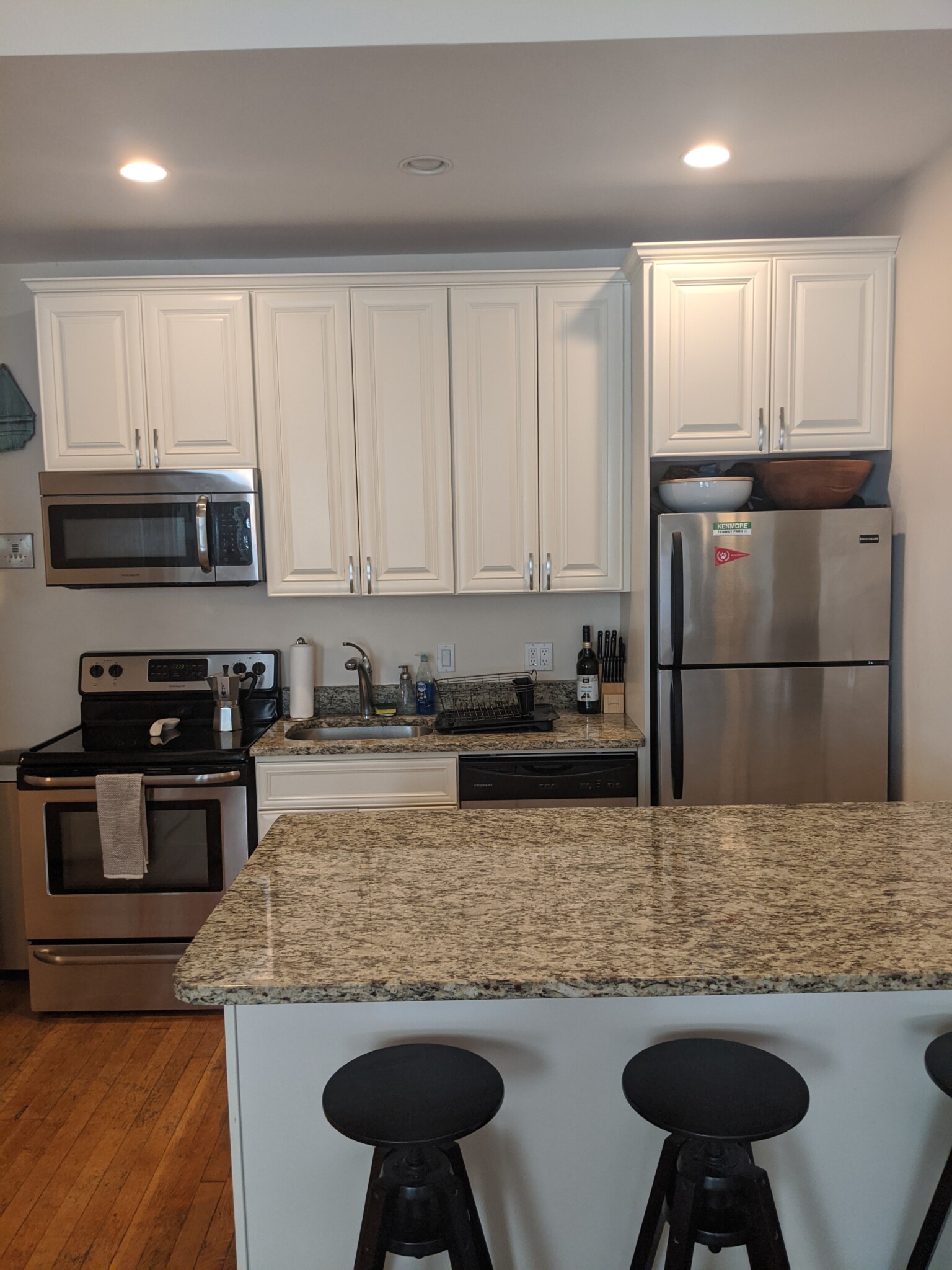 591 Beacon St, Fenway