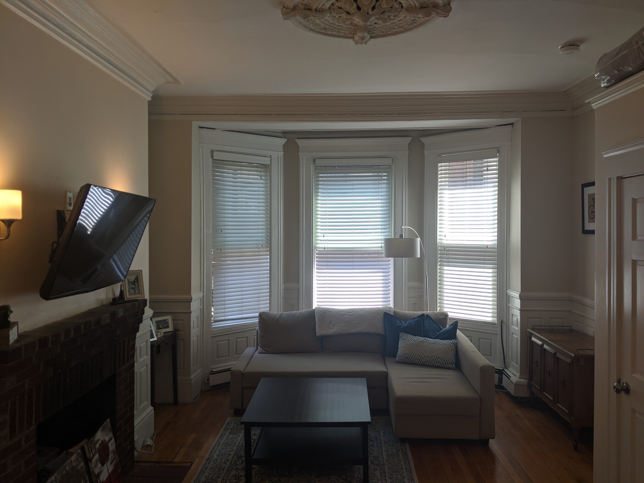 591 Beacon St, Fenway