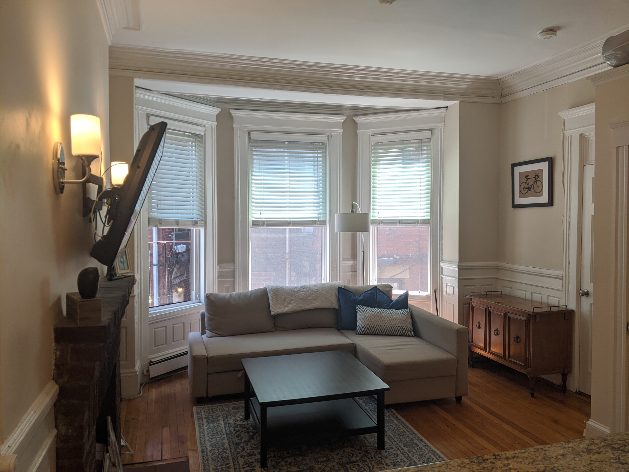 591 Beacon St, Fenway