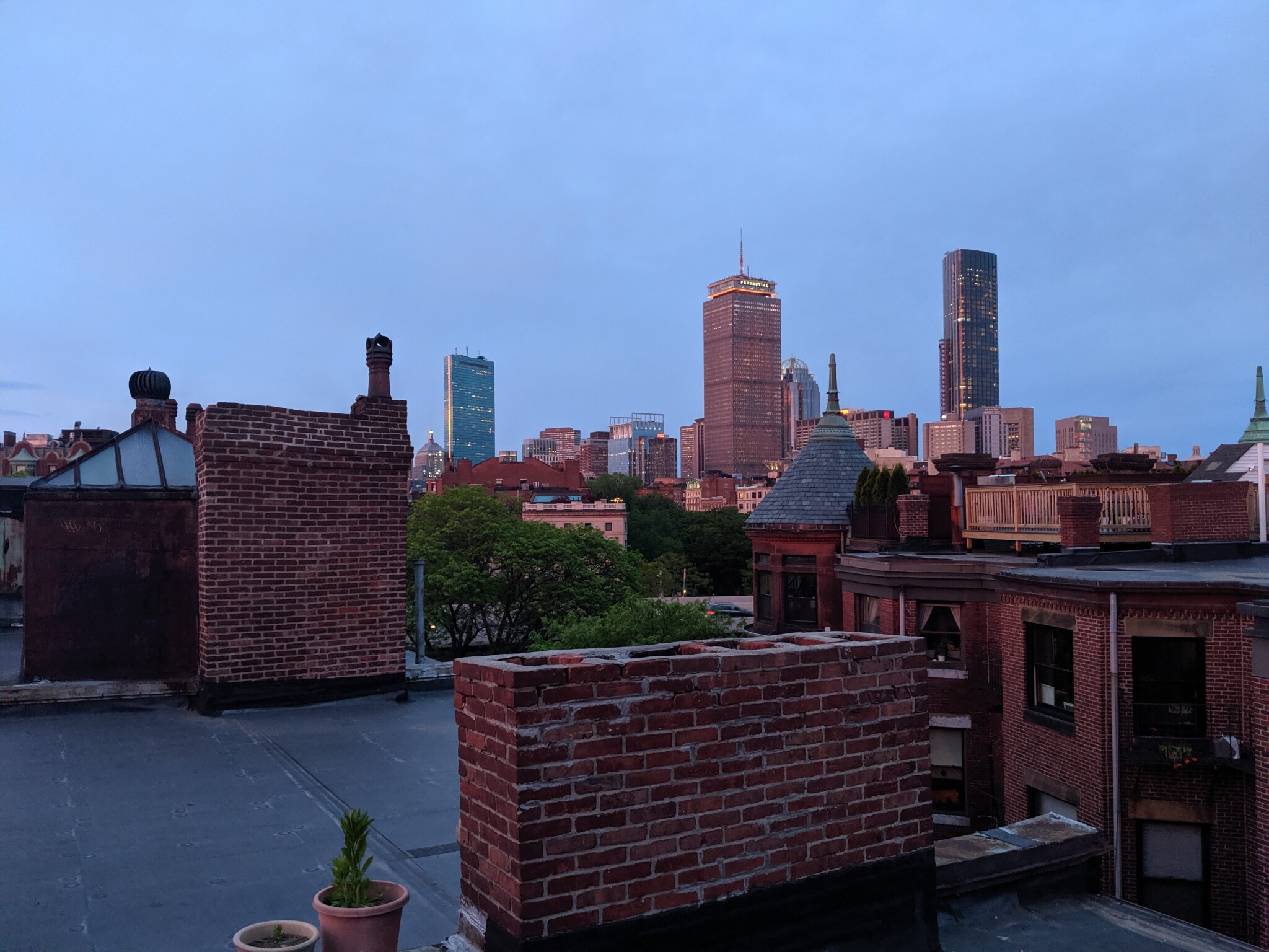 591 Beacon St, Fenway