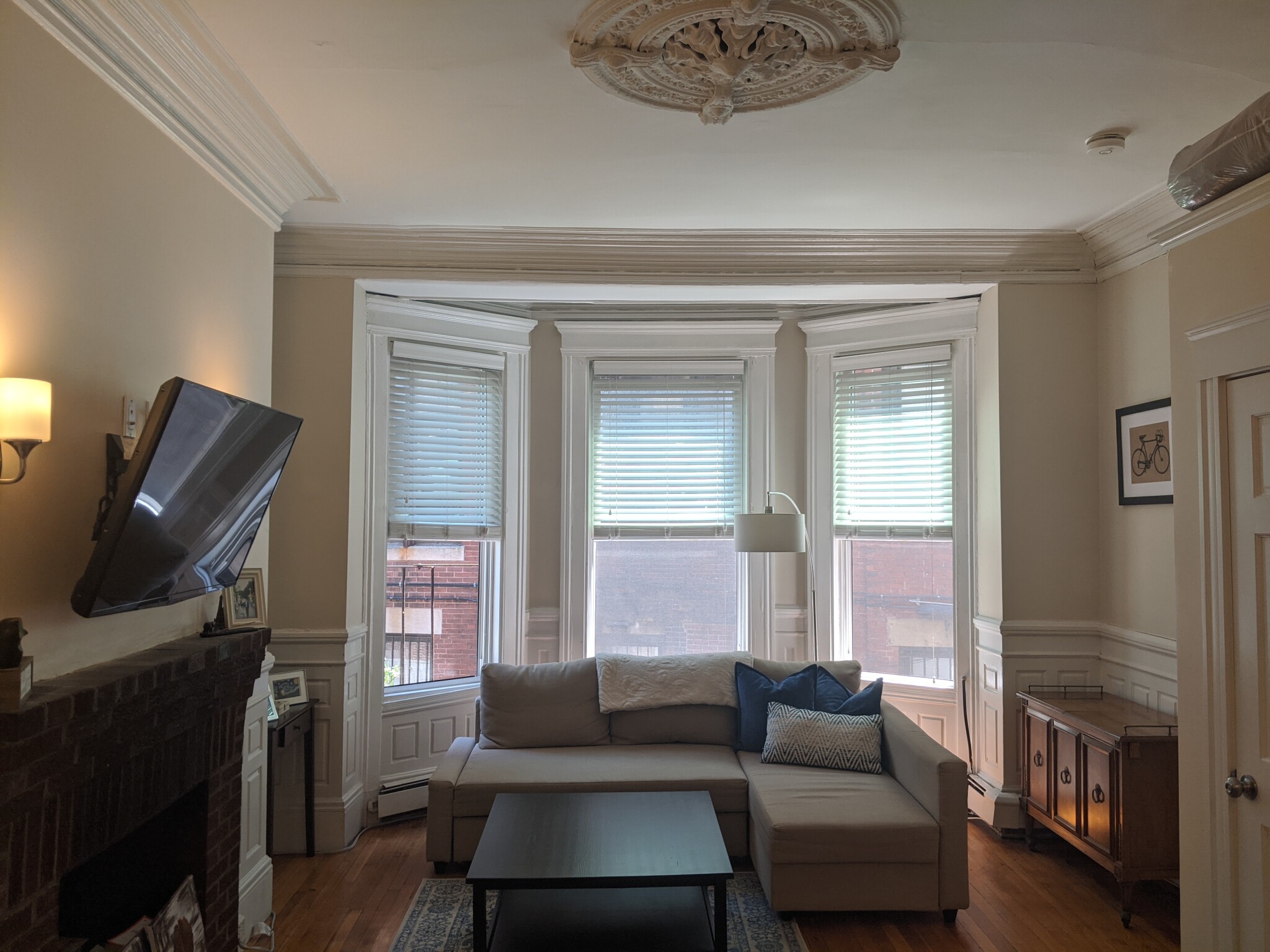 591 Beacon St, Fenway