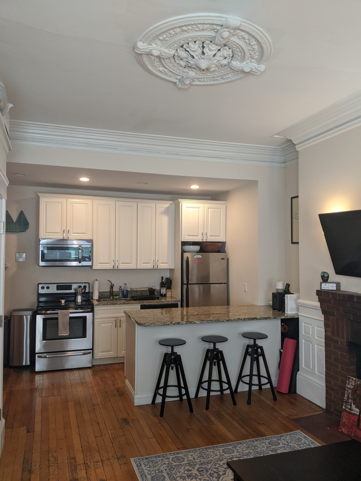 591 Beacon St, Fenway