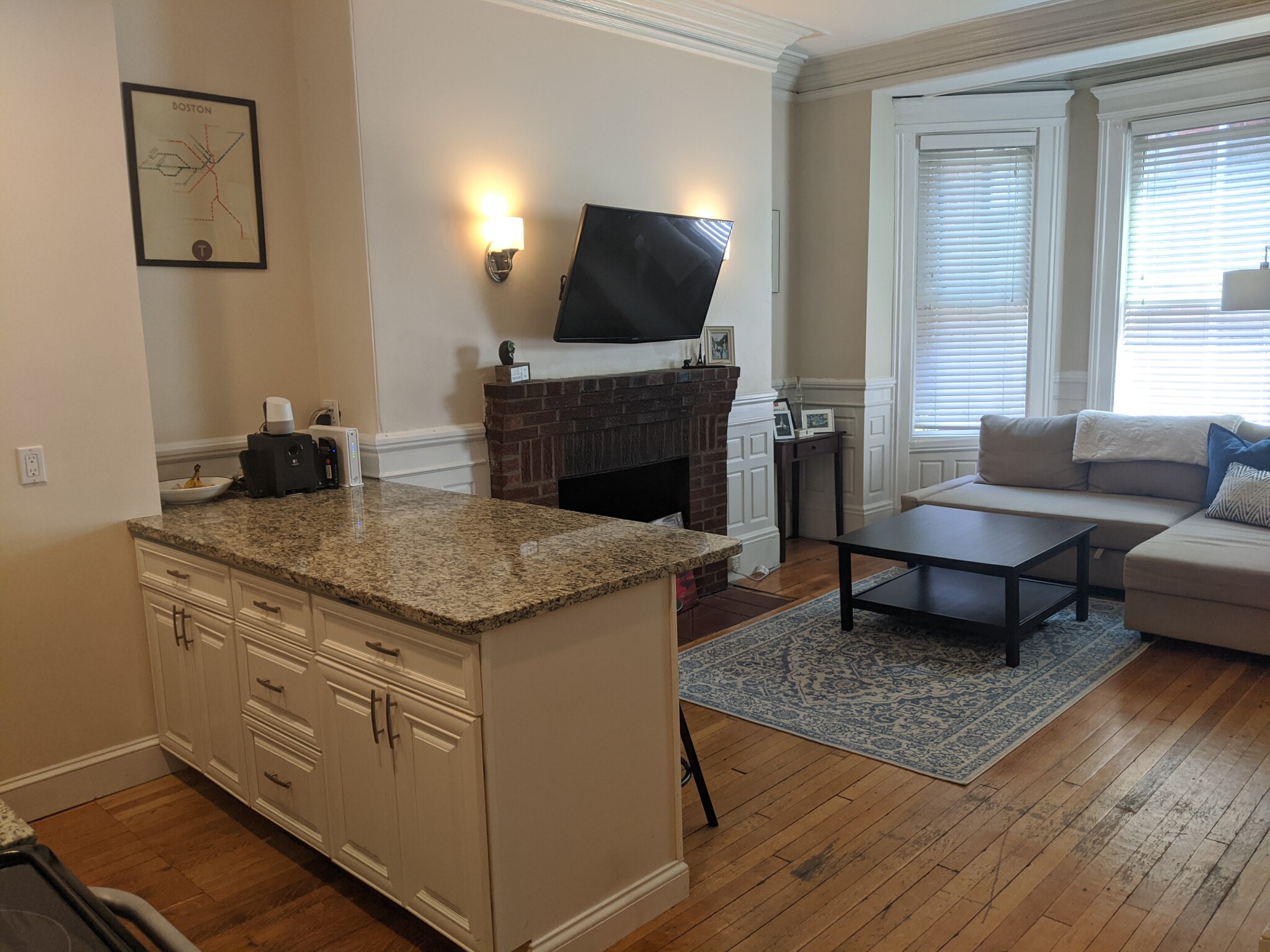 591 Beacon St, Fenway