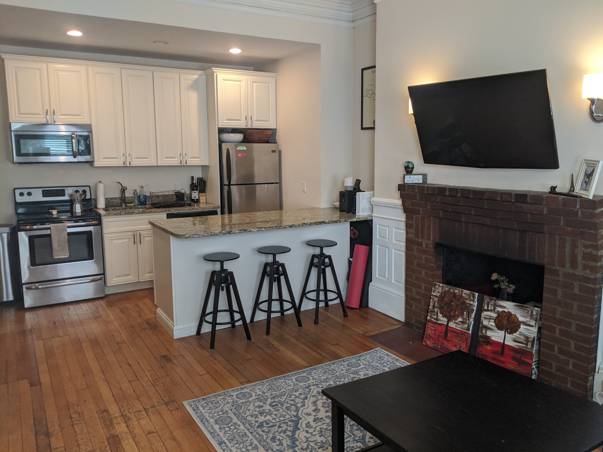 591 Beacon St, Fenway