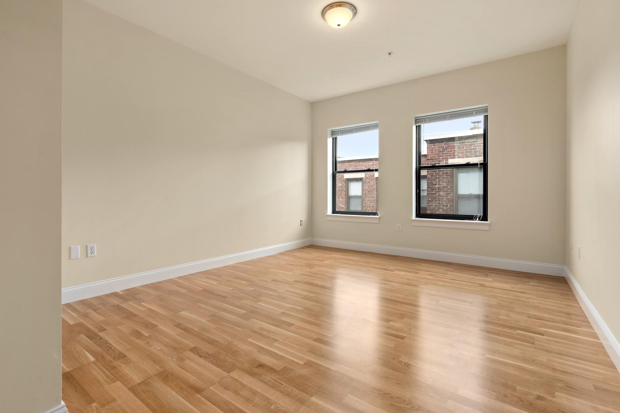 16 Peterborough St, Fenway