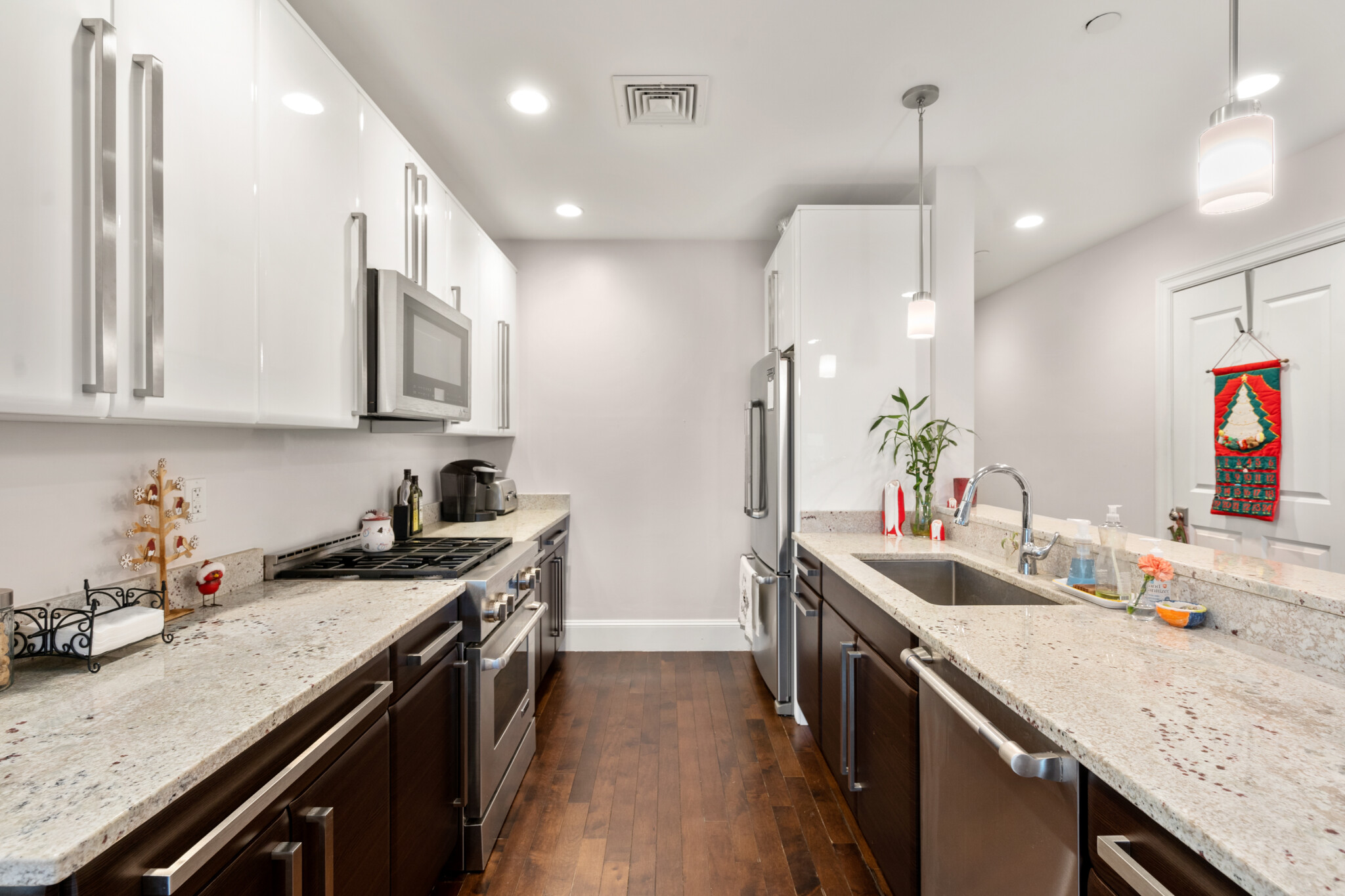 50 Dedham Ave, Needham