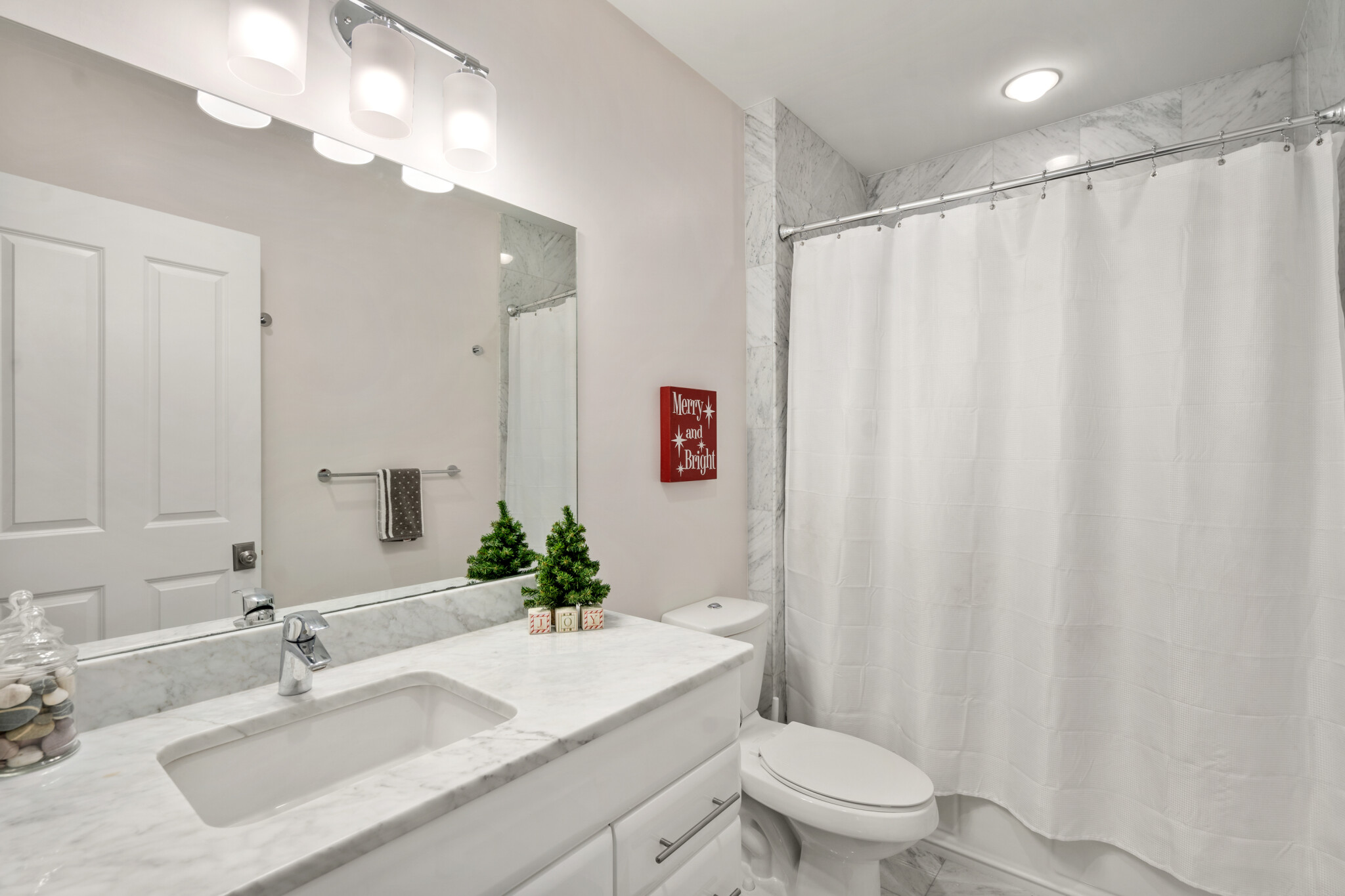 50 Dedham Ave, Needham