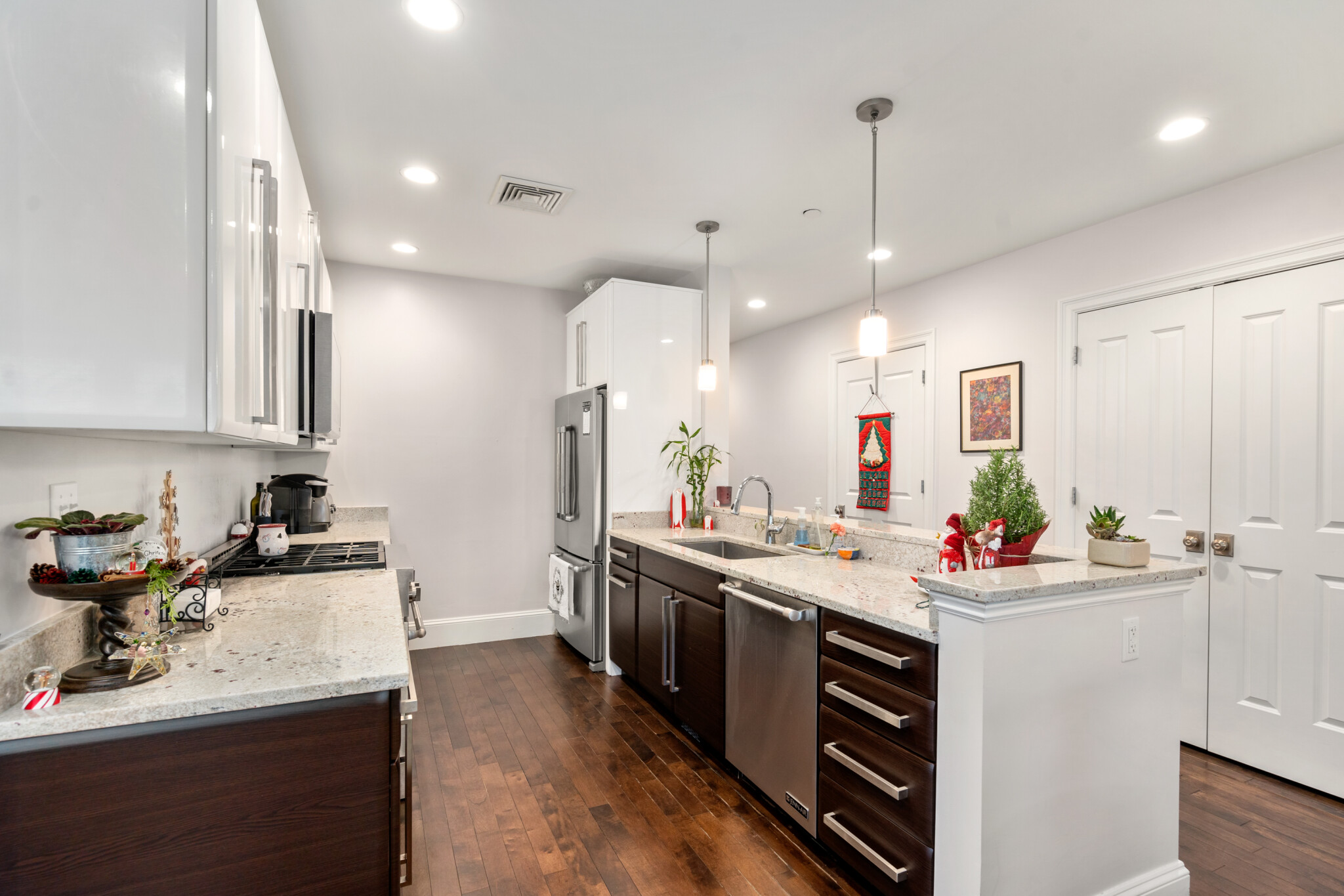 50 Dedham Ave, Needham