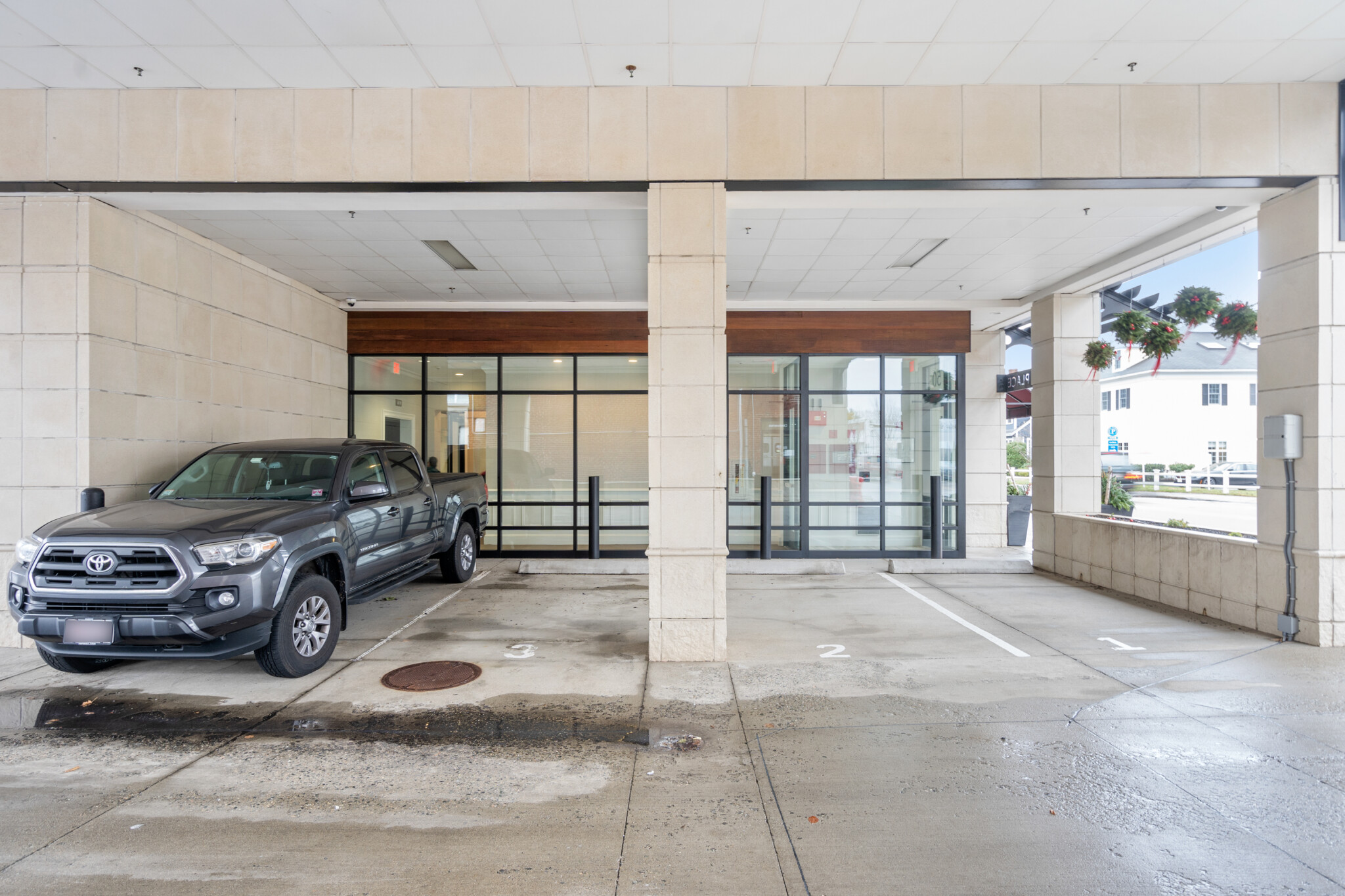 50 Dedham Ave, Needham