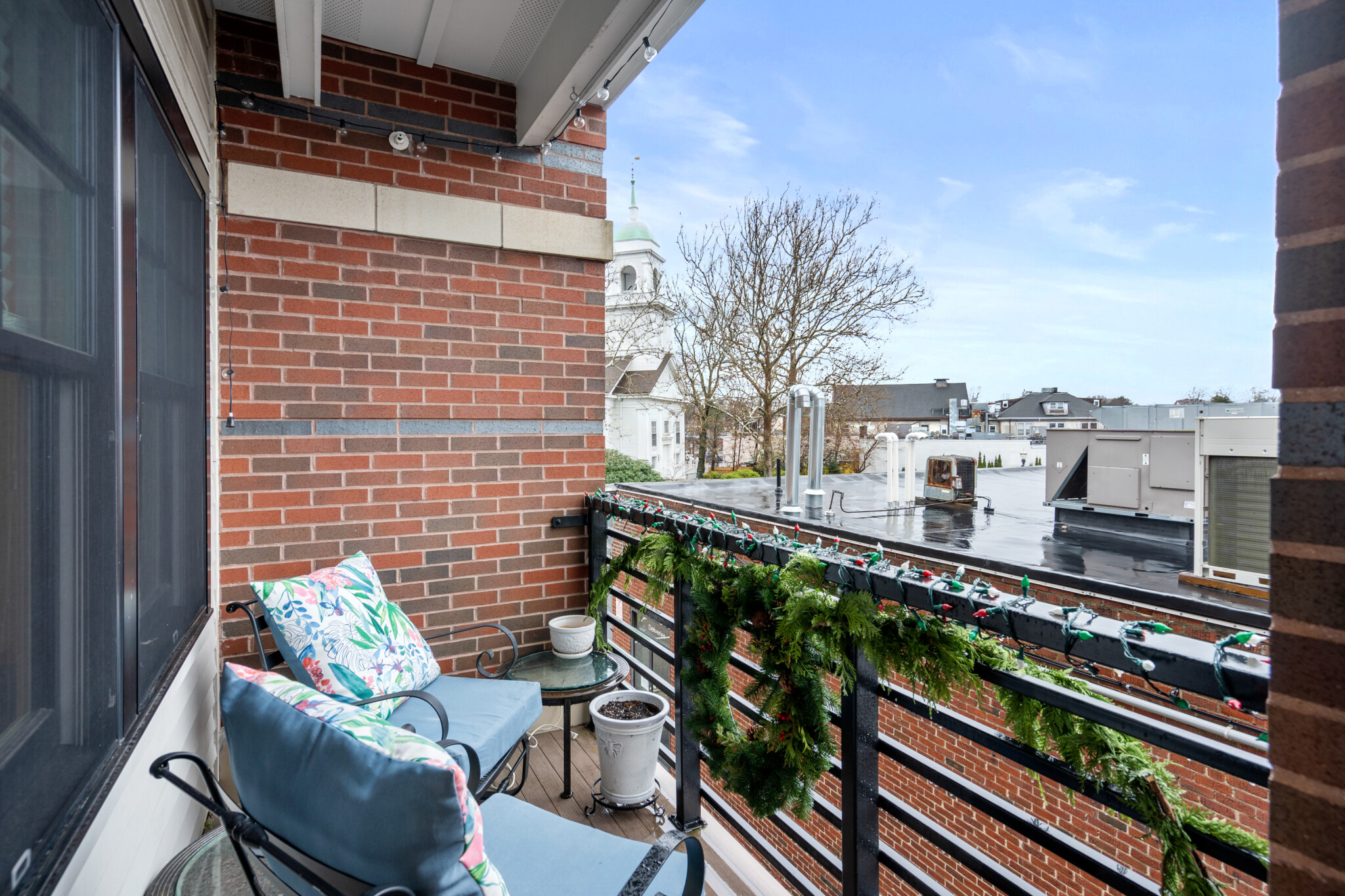 50 Dedham Ave, Needham