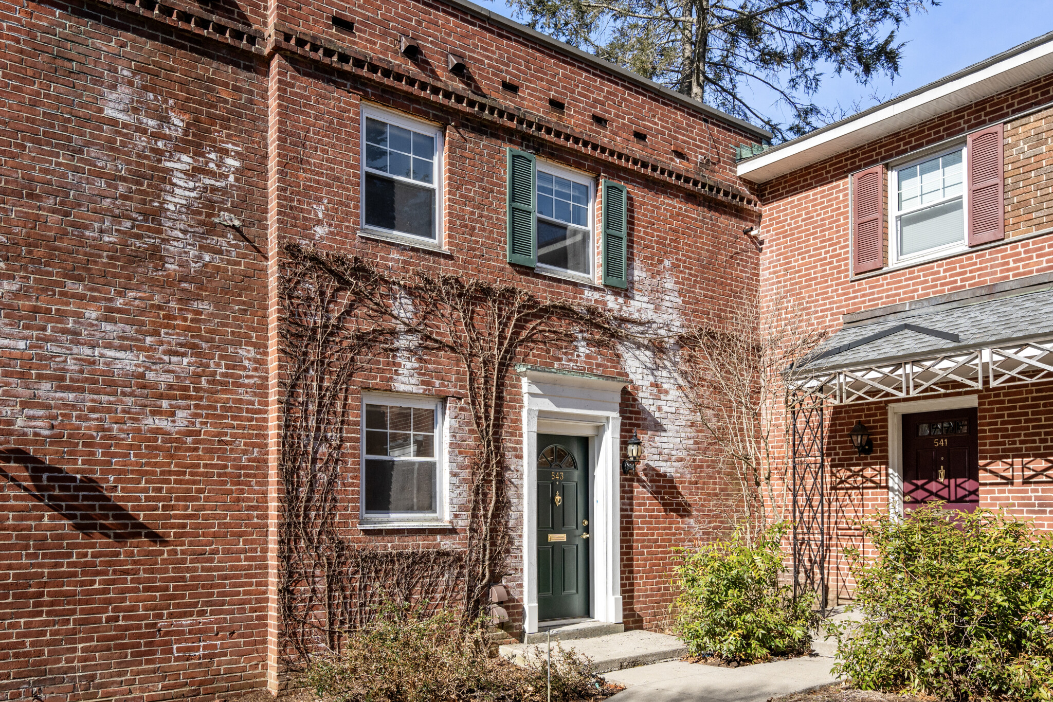 543 Vfw Pkwa, Chestnut Hill