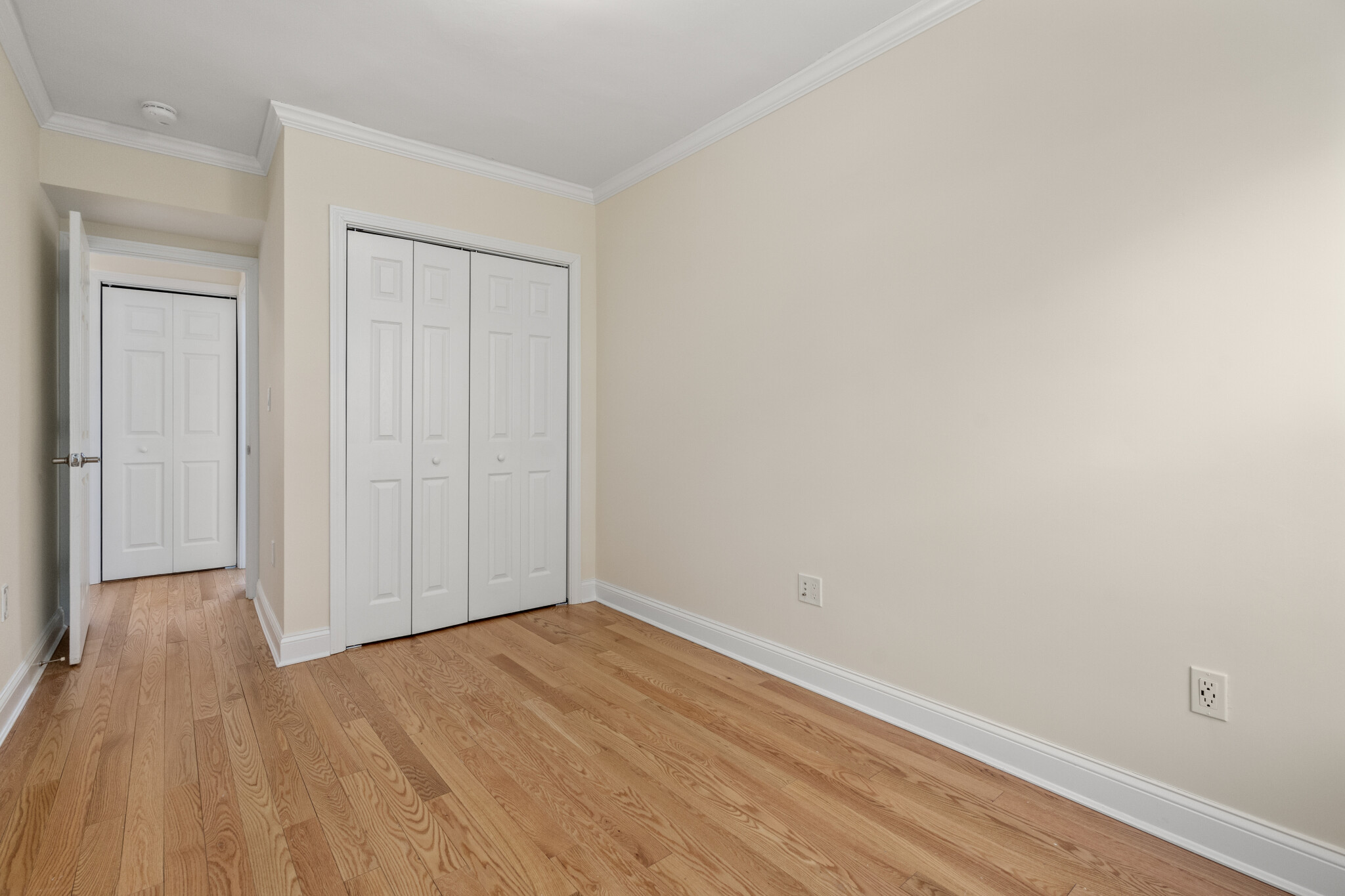 543 Vfw Pkwa, Chestnut Hill