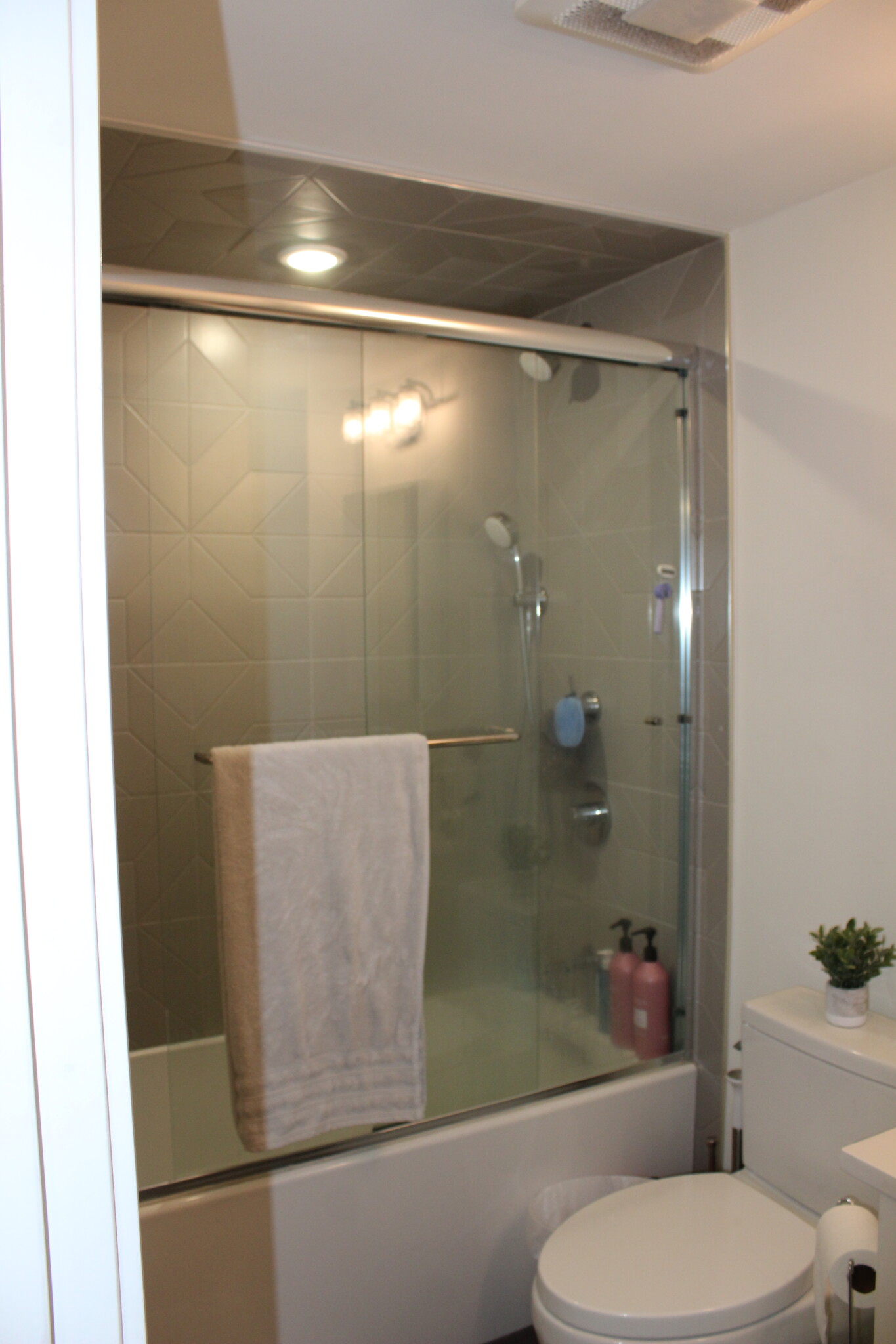 15 Pomeroy St, Allston