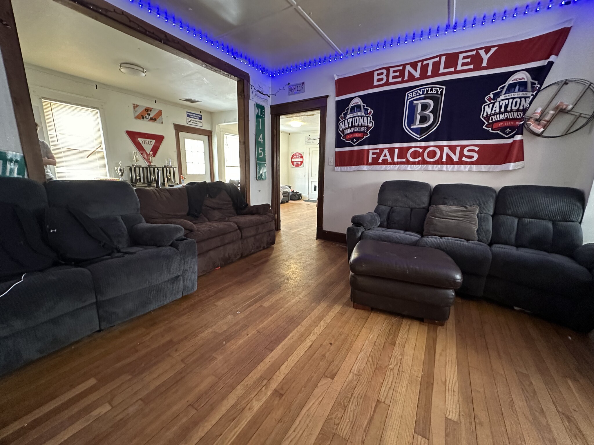 183 Weston St., Waltham, MA - 7,500 USD/ month