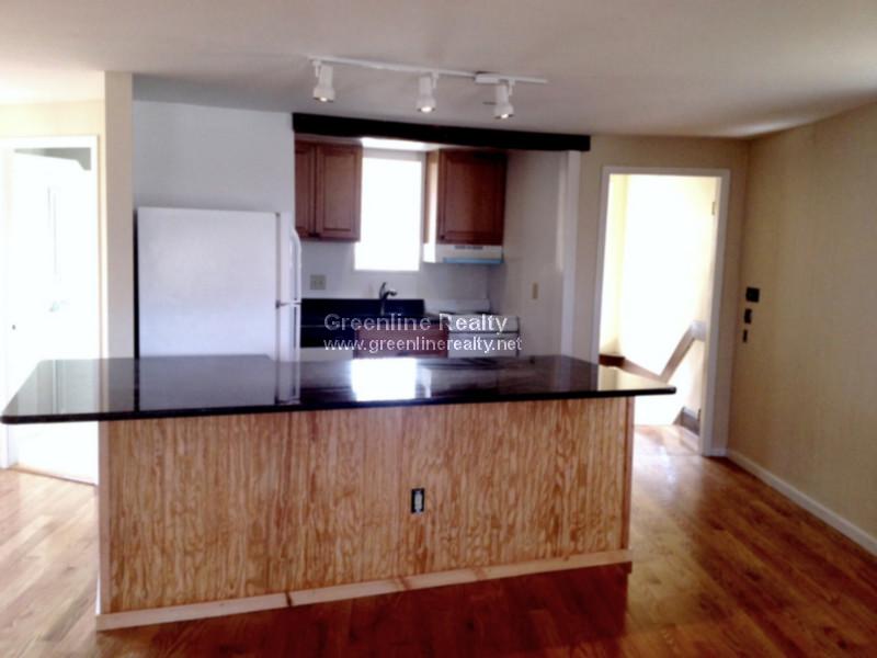 3 bed, 1.5 bath apartment for rent at 18 Warren Terr, Newton — photo 3 of 13