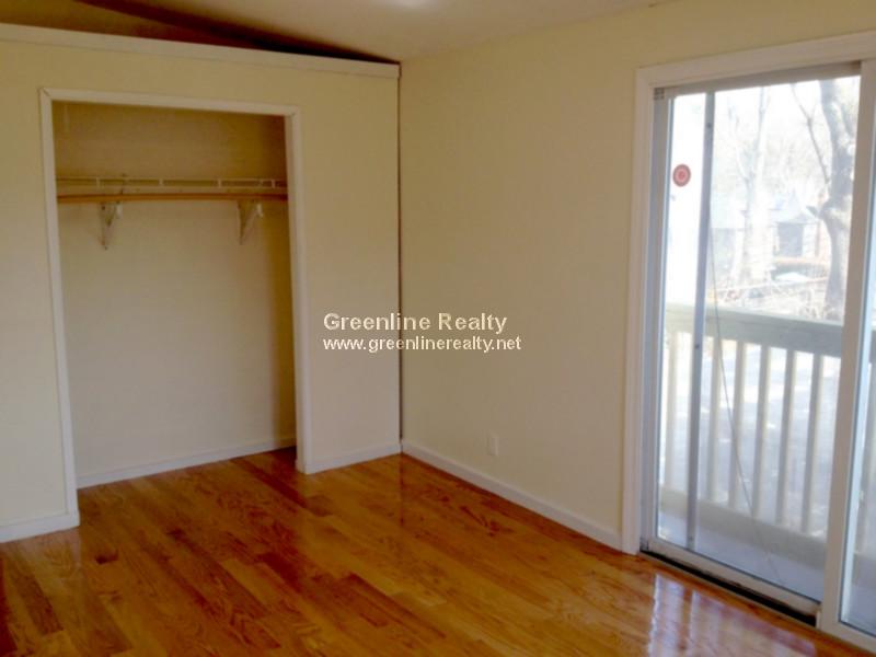 3 bed, 1.5 bath apartment for rent at 18 Warren Terr, Newton — photo 9 of 13