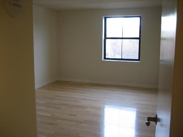 3 Douglass Park, South End